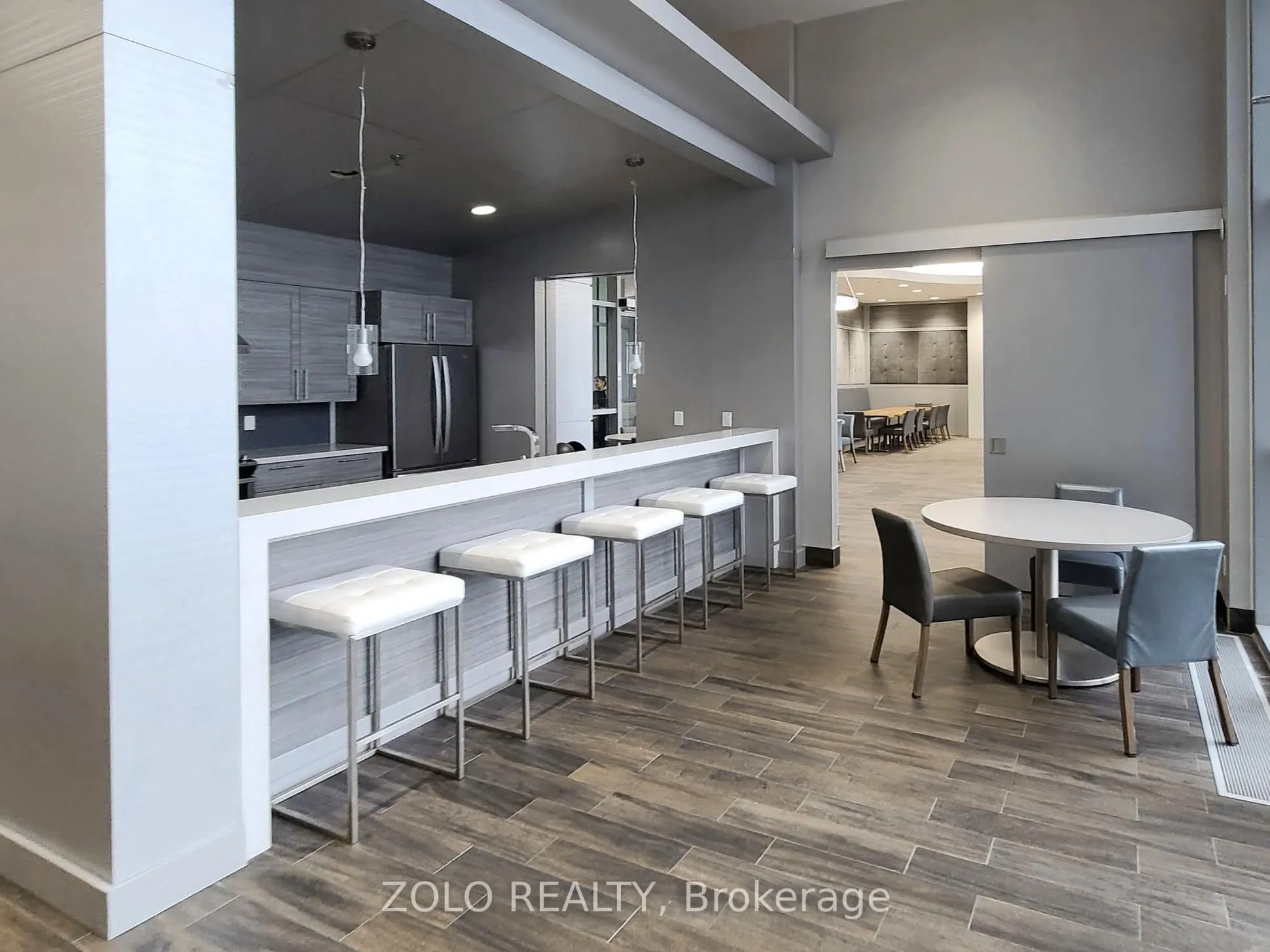 2093 Fairview Street #201
