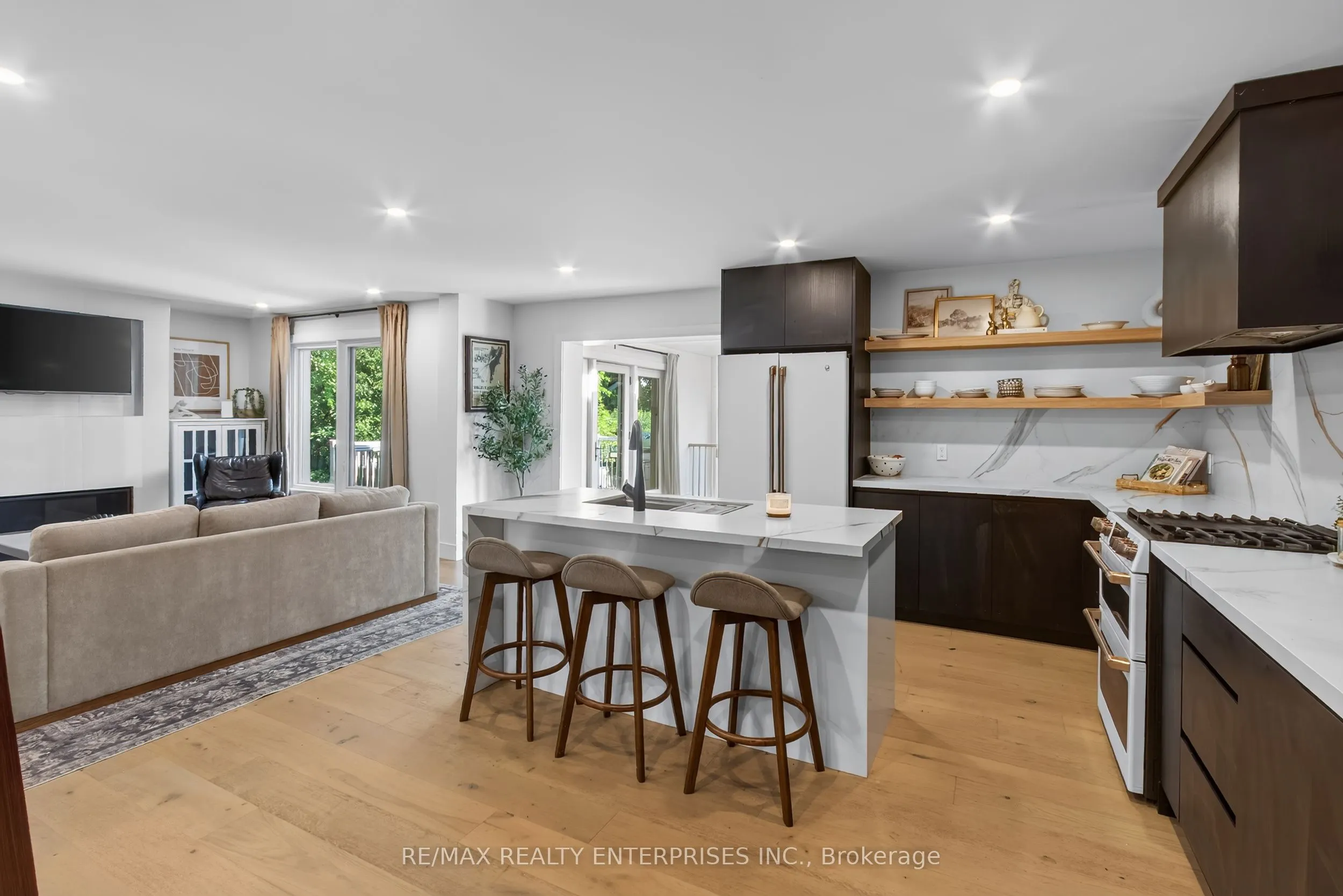 551 Cochise Crescent