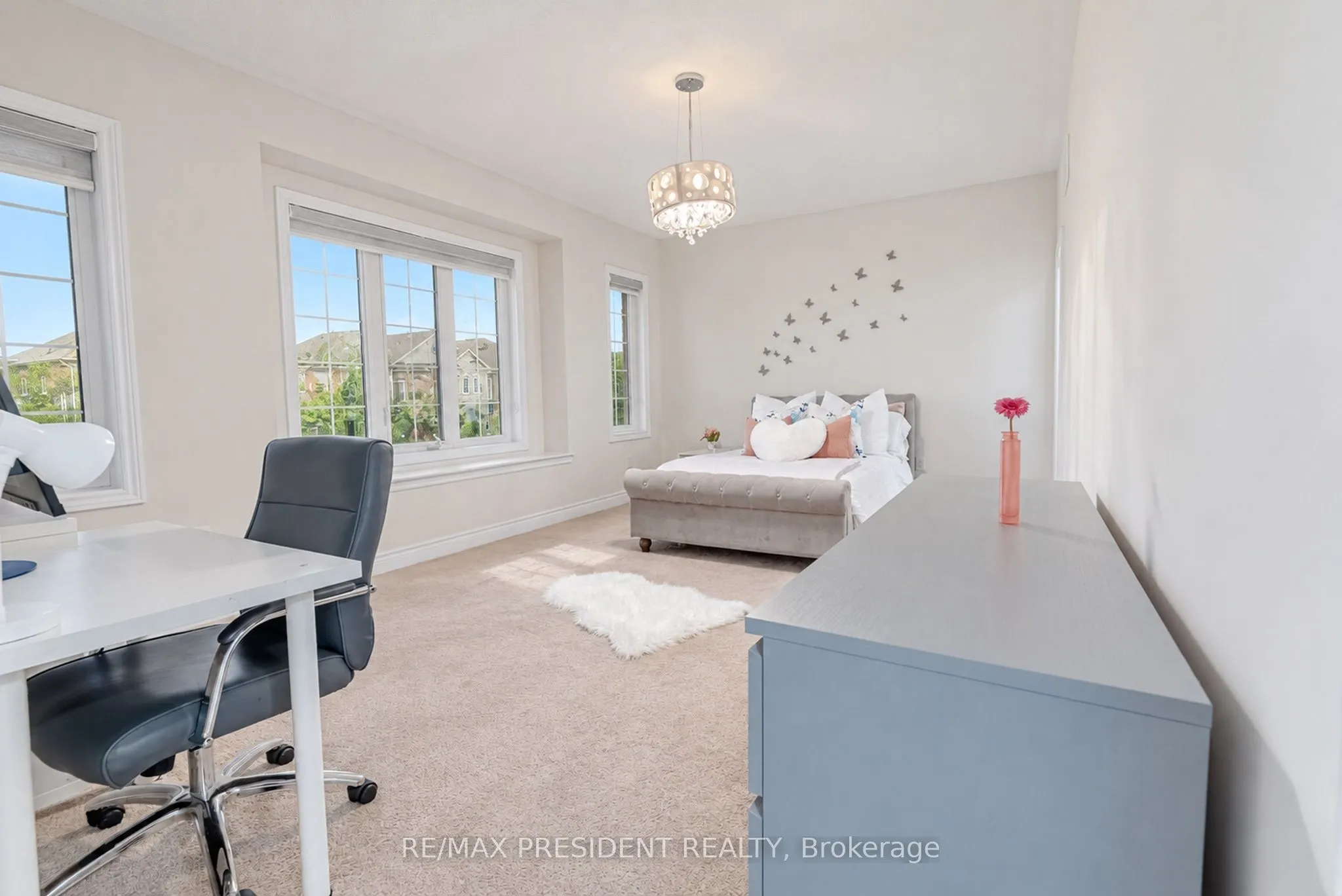 31 Monarch Drive