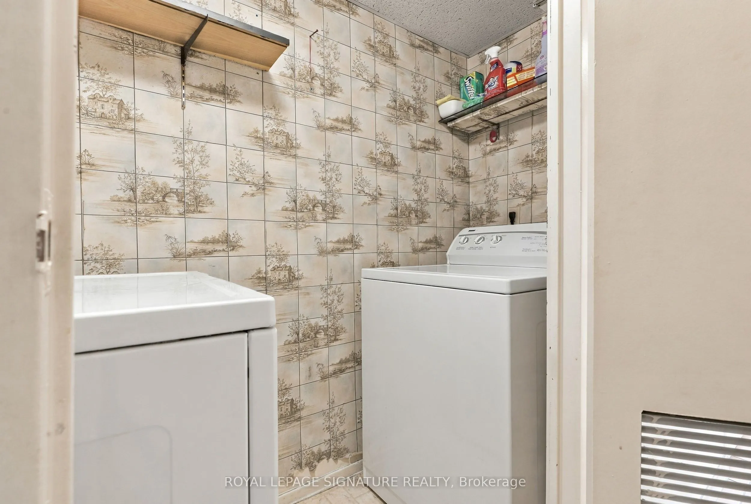 2645 Jane Street #539