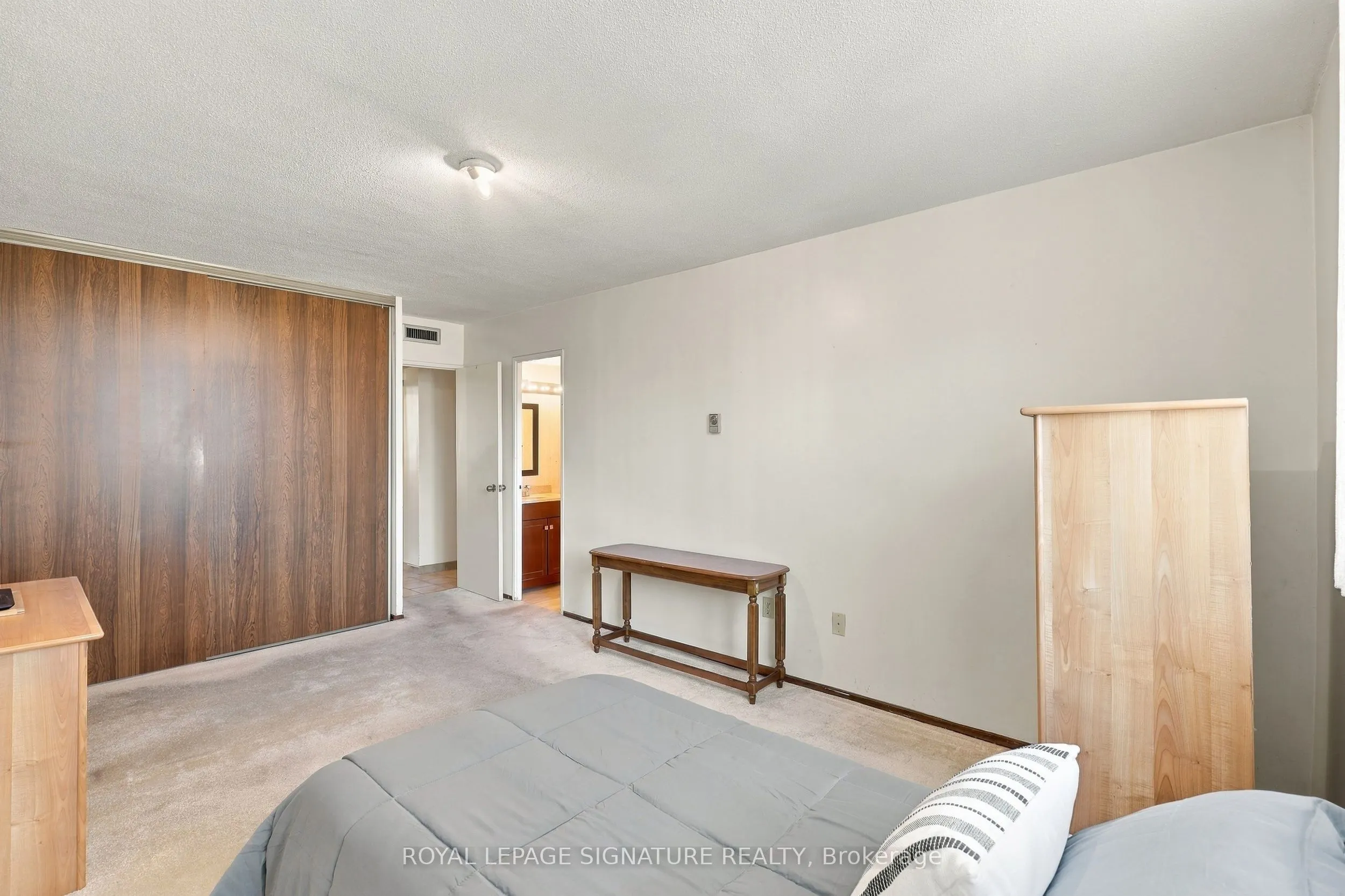 2645 Jane Street #539