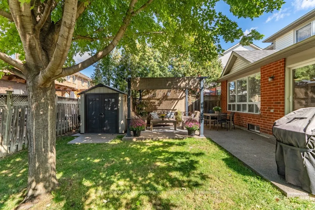 407 Baverstock Crescent