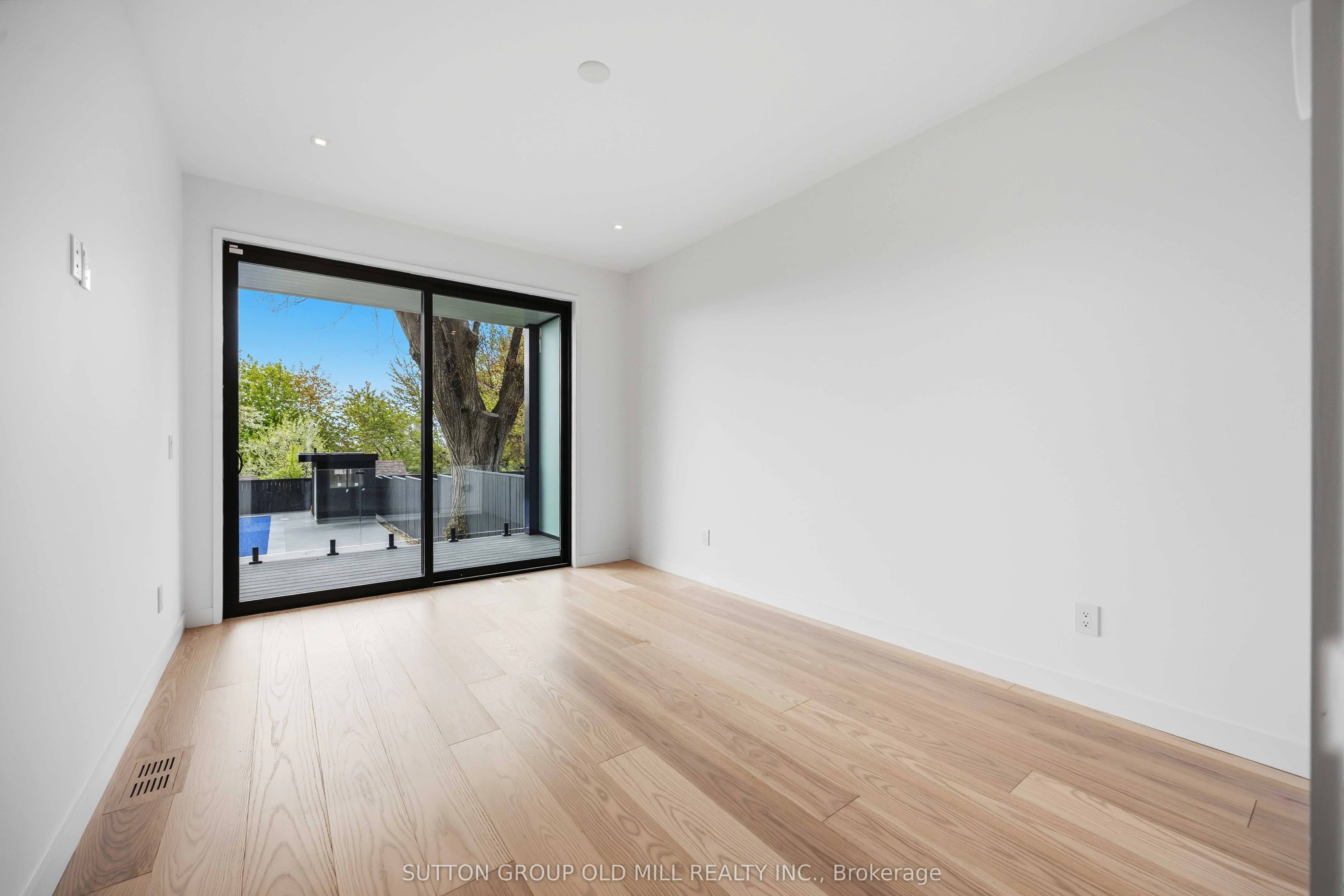 89 Regal Road