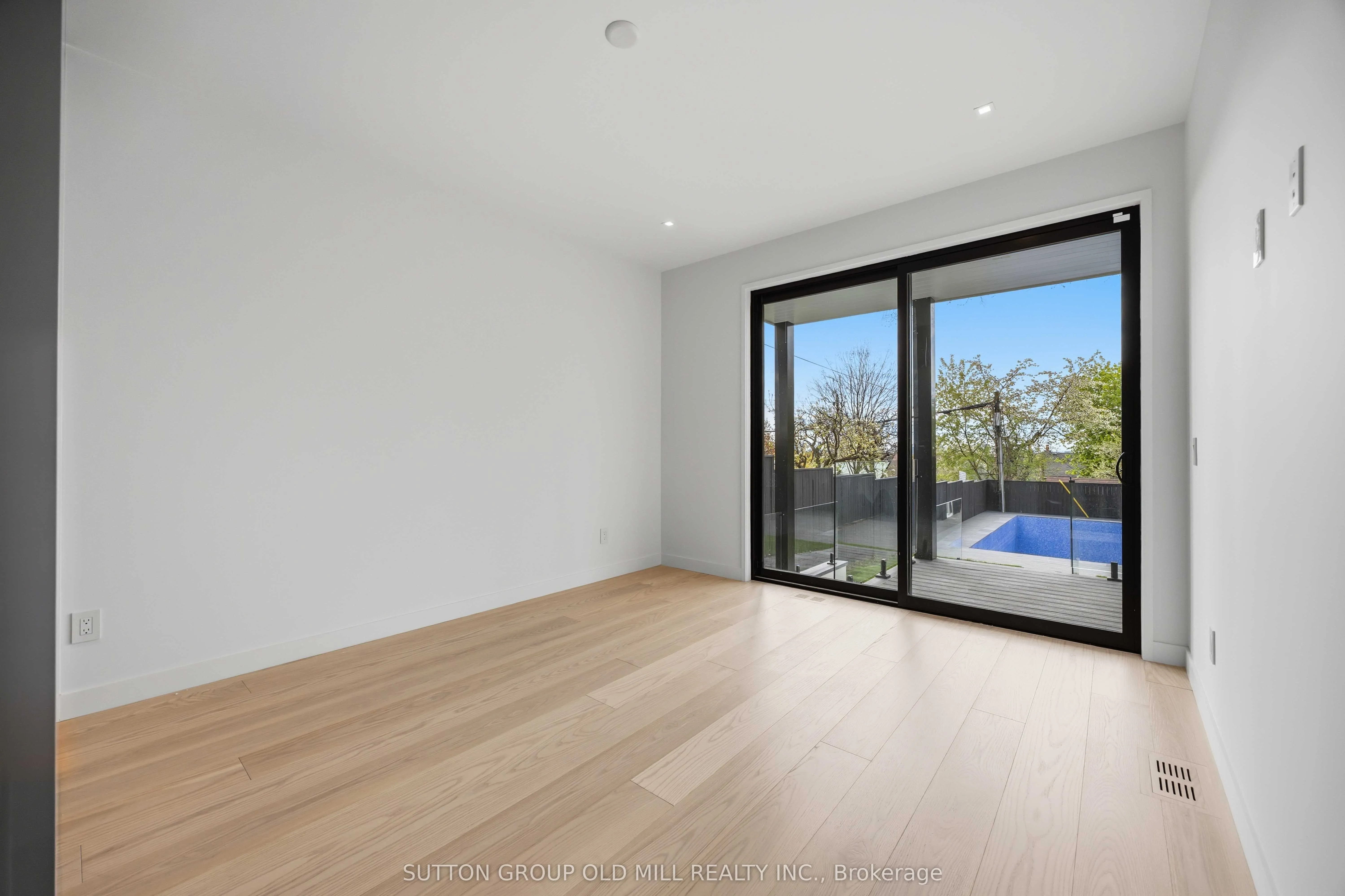 89 Regal Road