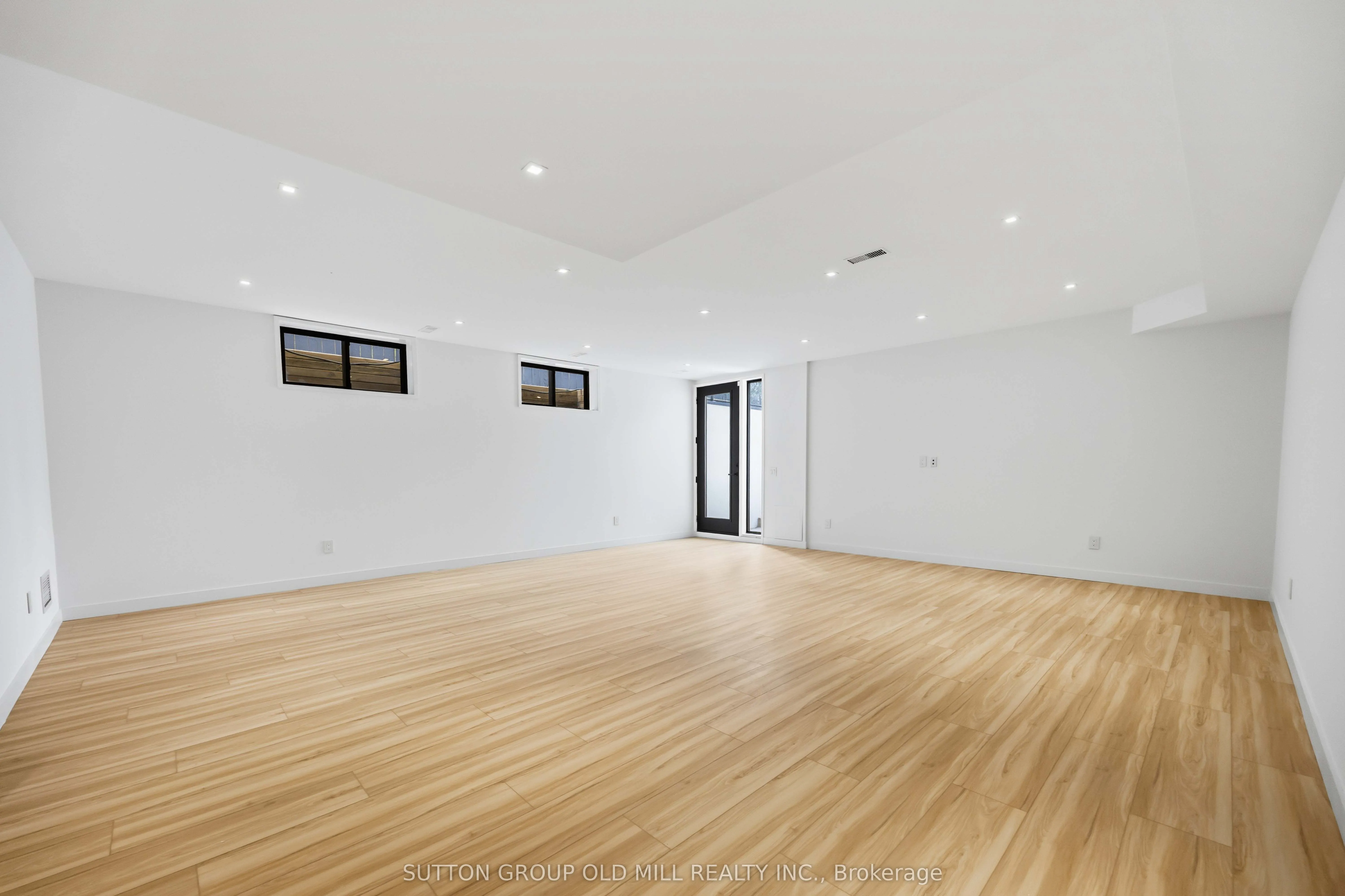 89 Regal Road
