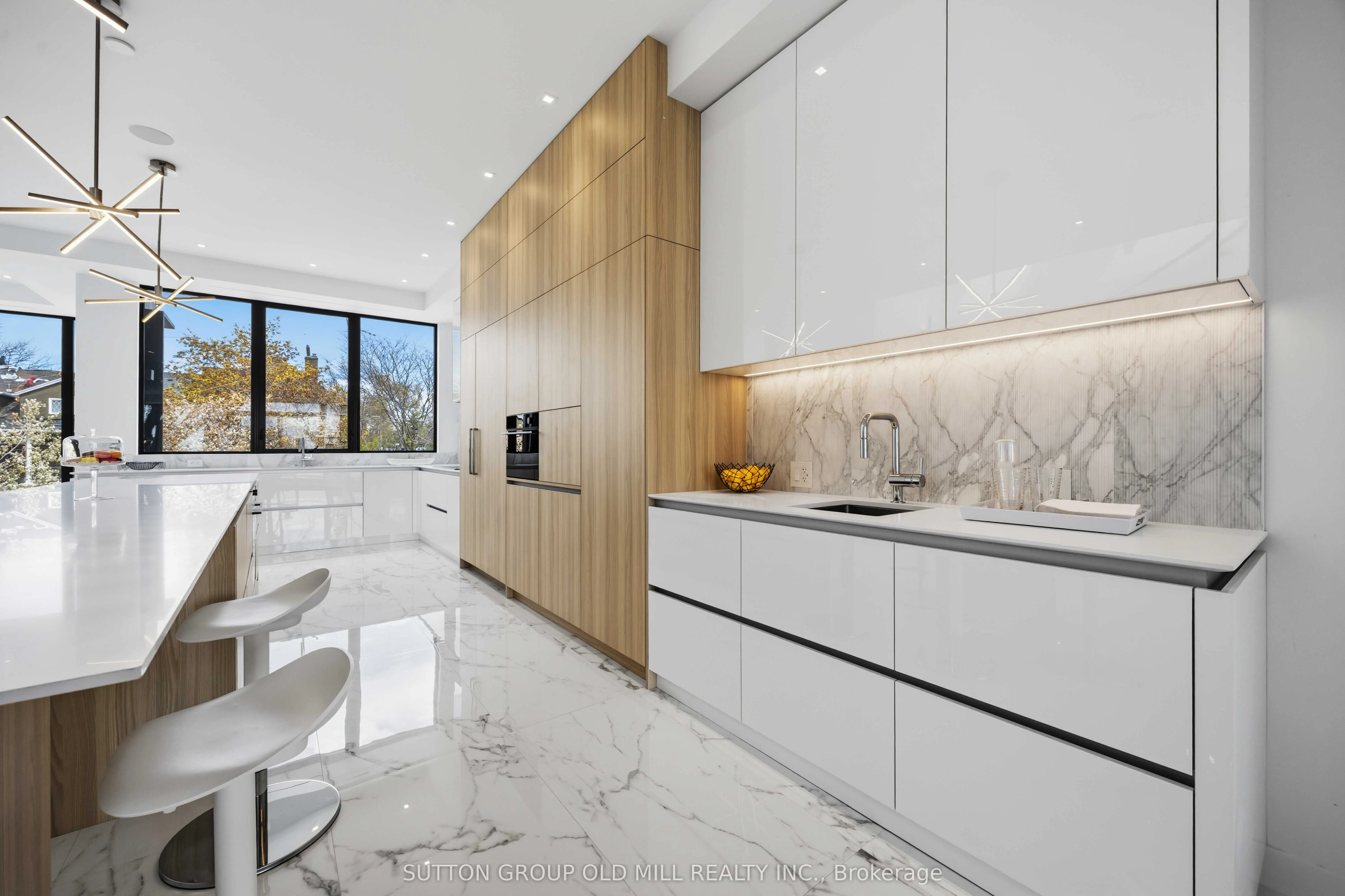 89 Regal Road