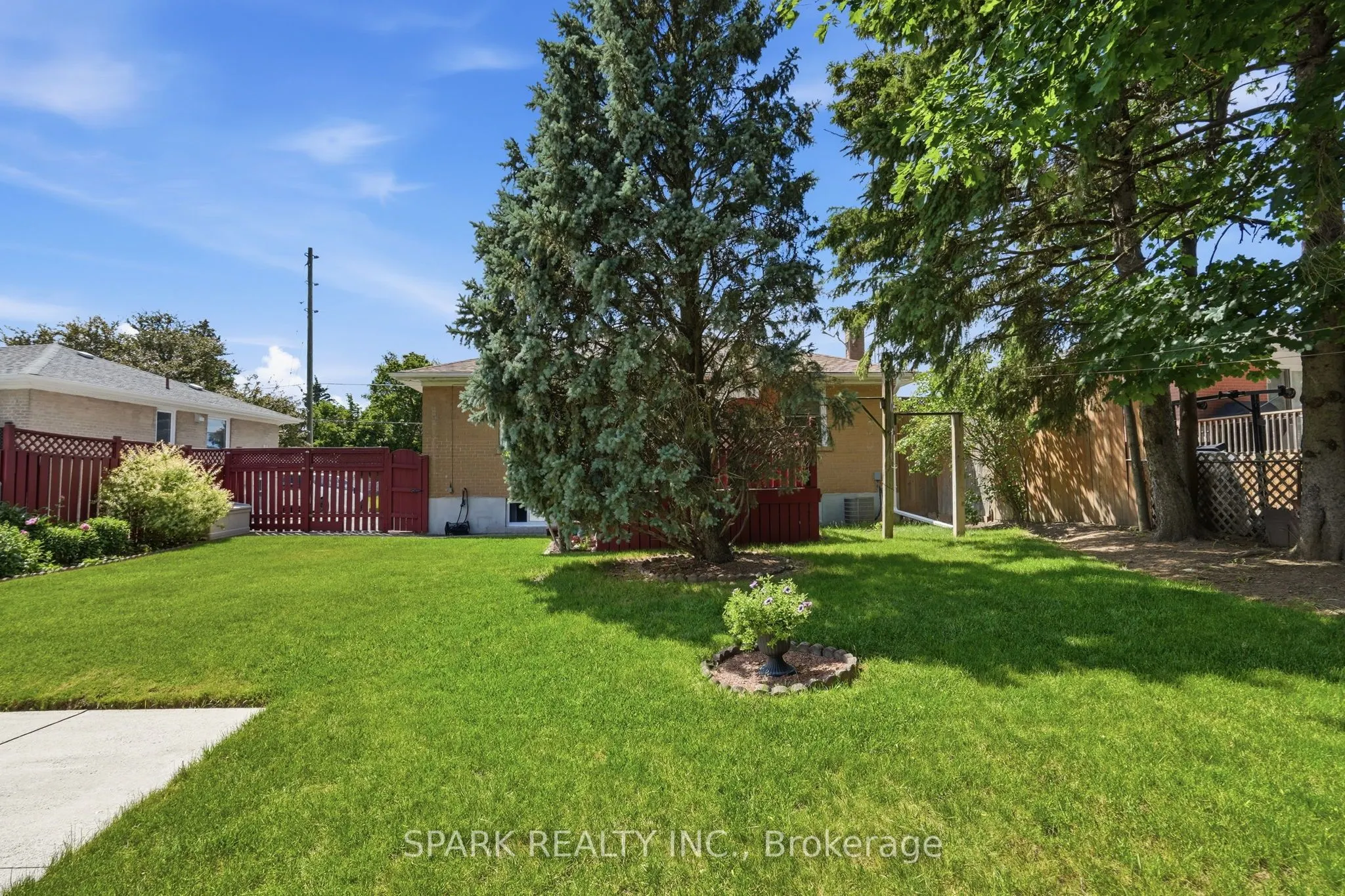 416 Delrex Boulevard