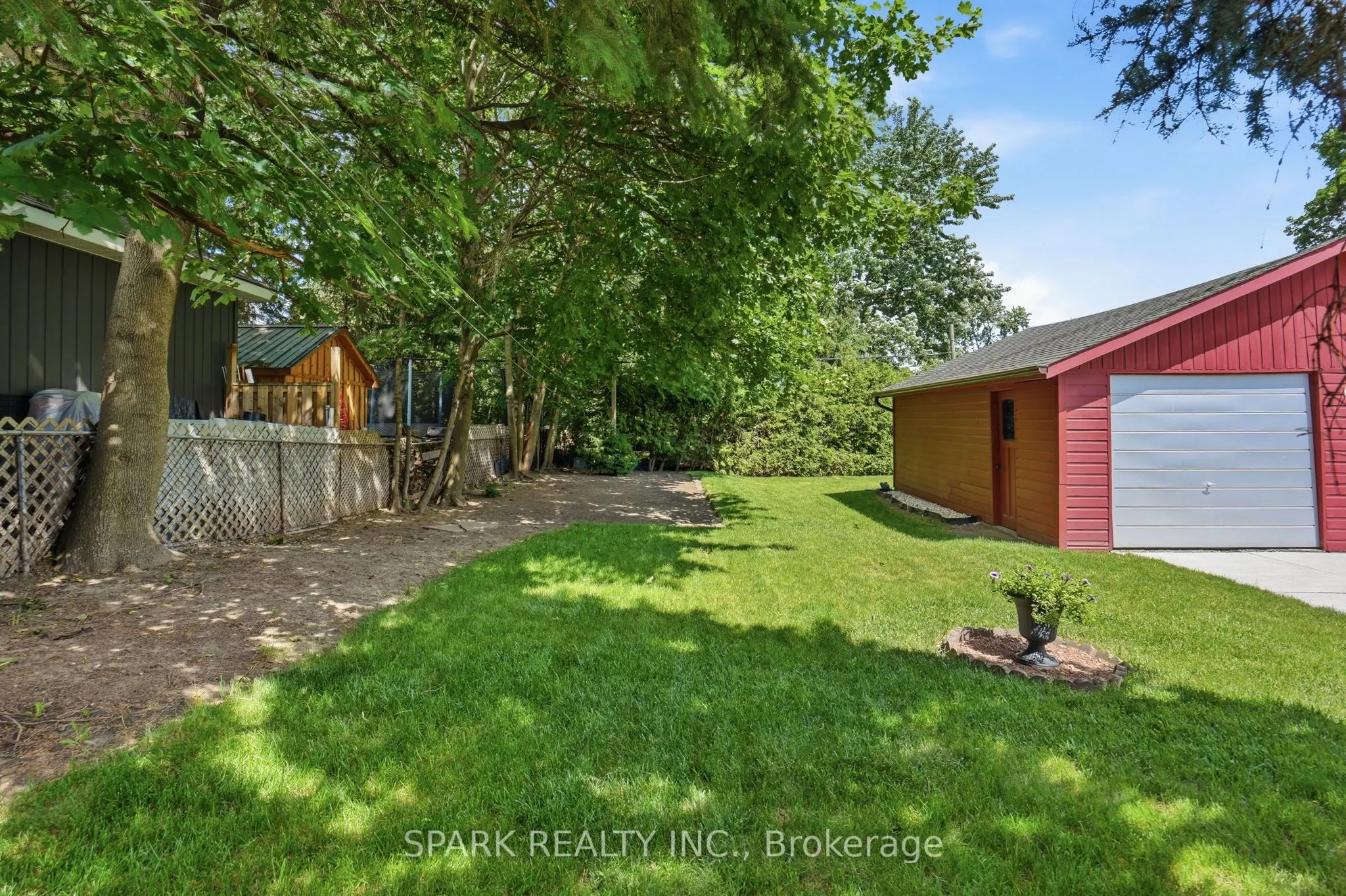 416 Delrex Boulevard
