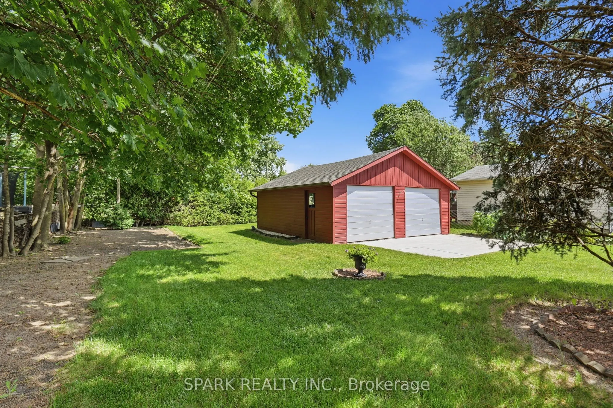 416 Delrex Boulevard