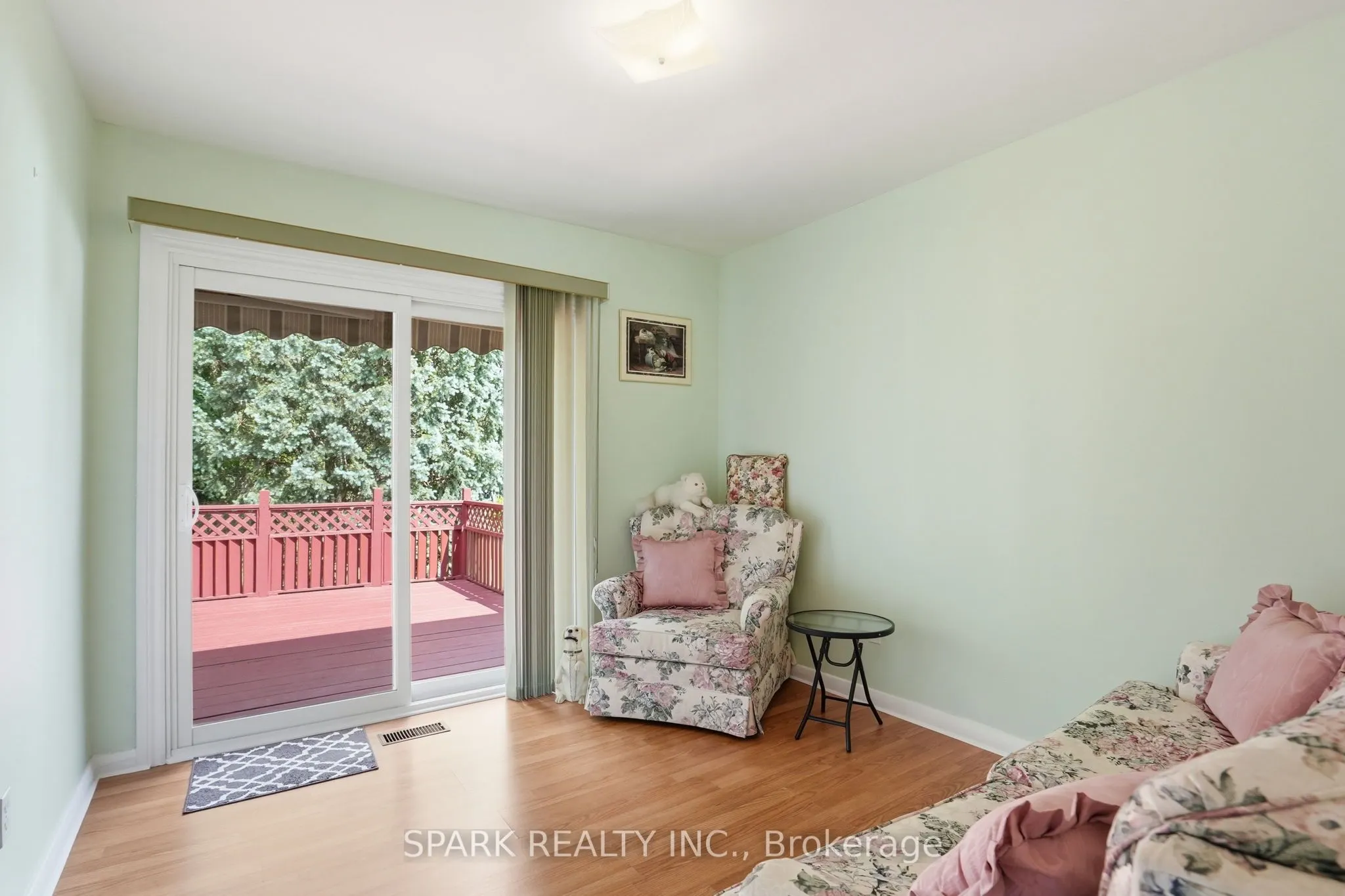 416 Delrex Boulevard