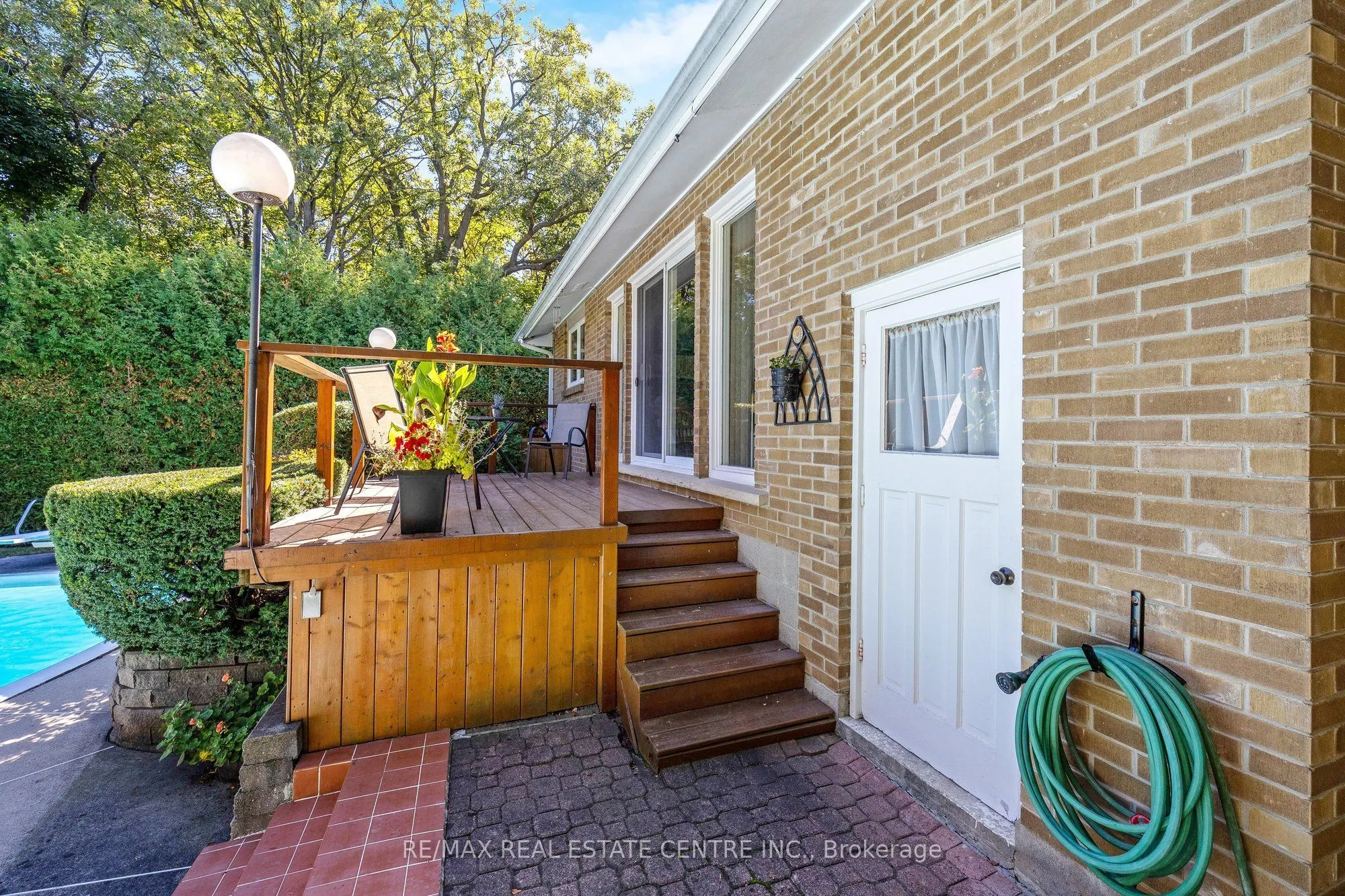 391 Bell Street