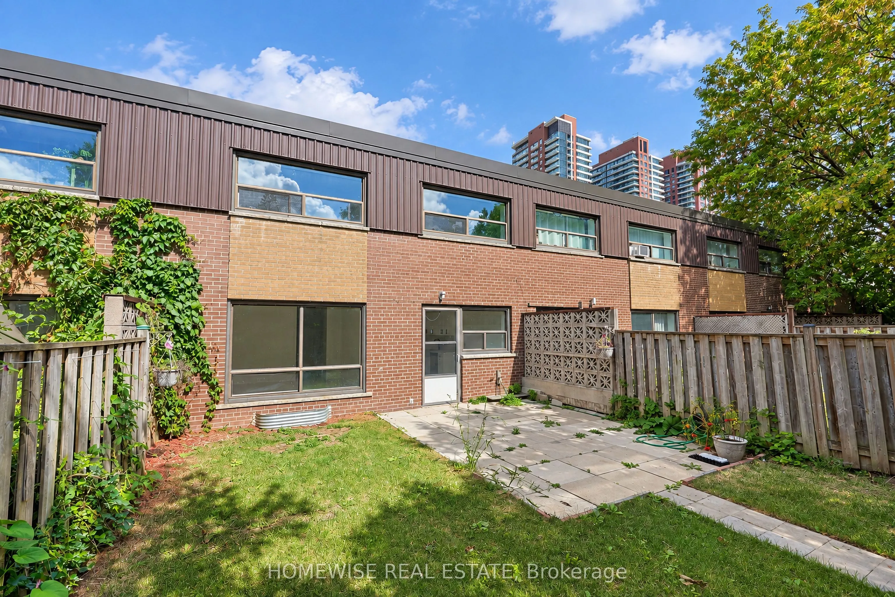 45 Swordbill Drive #4