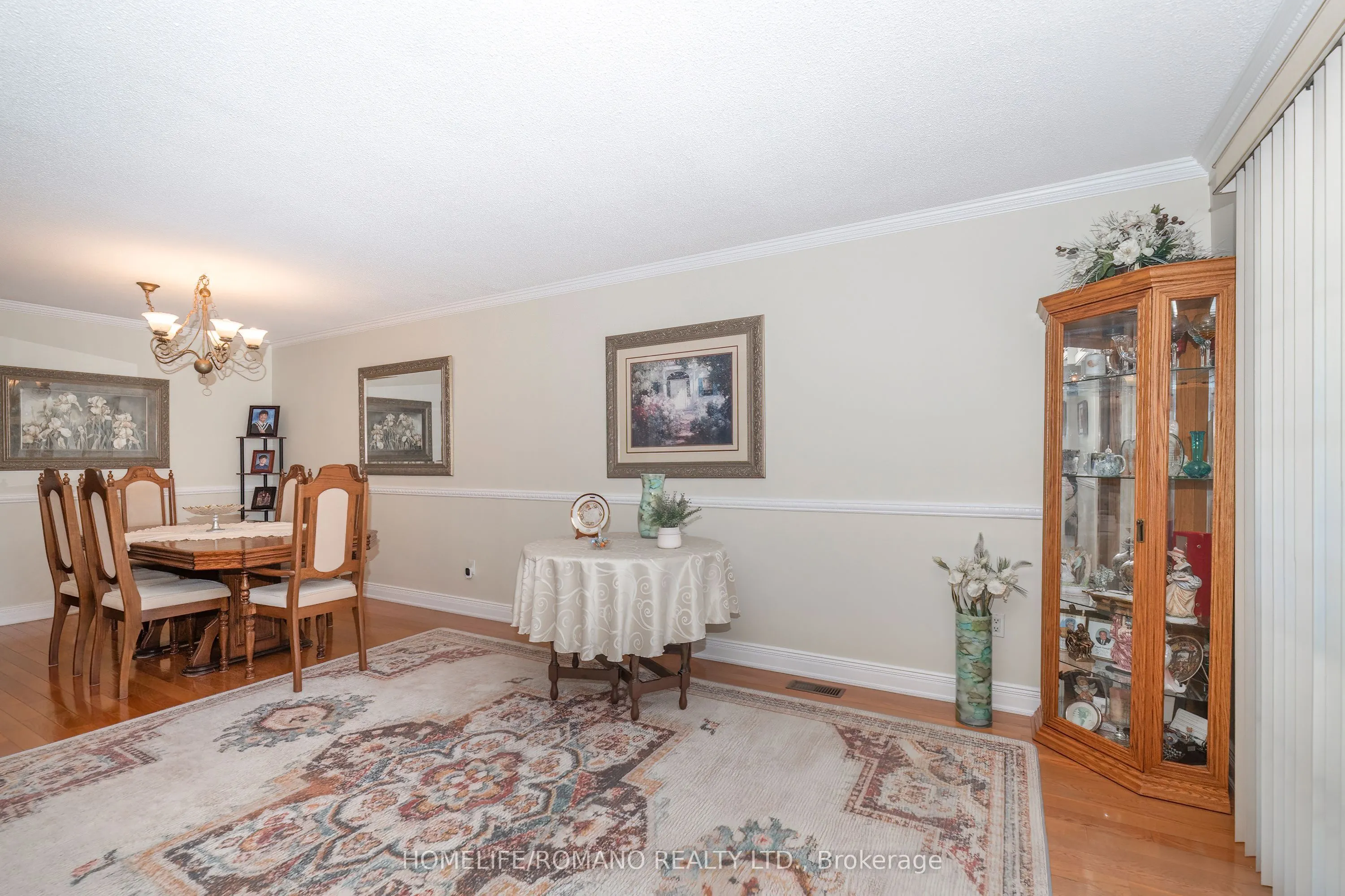 915 Lovingston Crescent