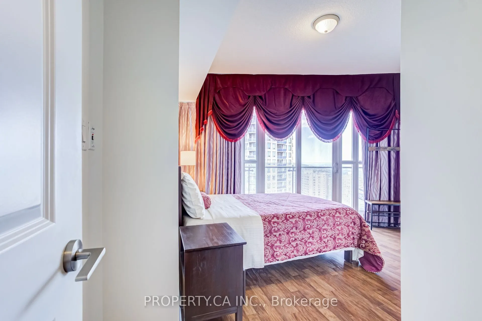 50 Absolute Avenue #2503