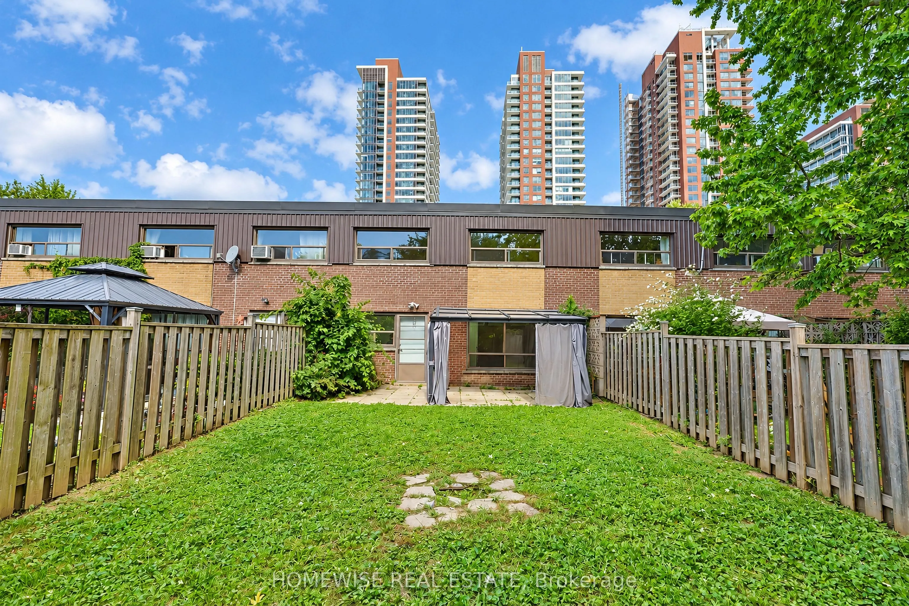 35 Swordbill Drive #22