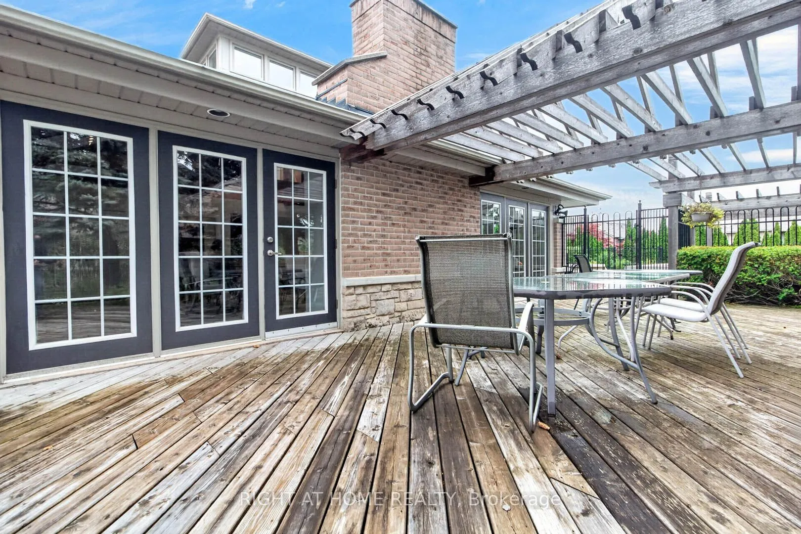 5480 Glen Erin Drive #83