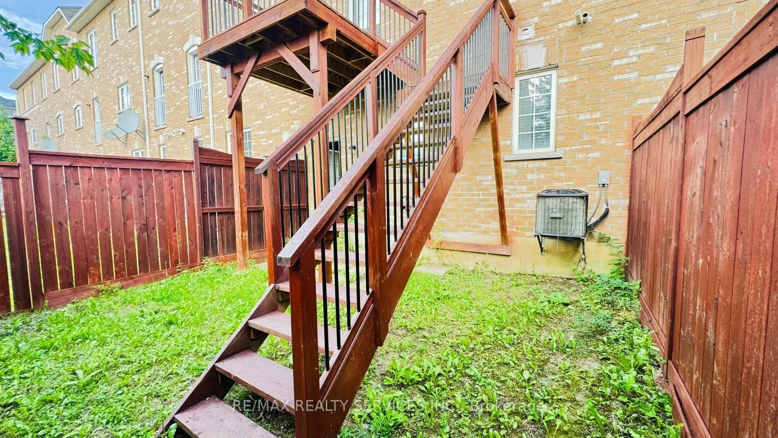 12 Urbana Road