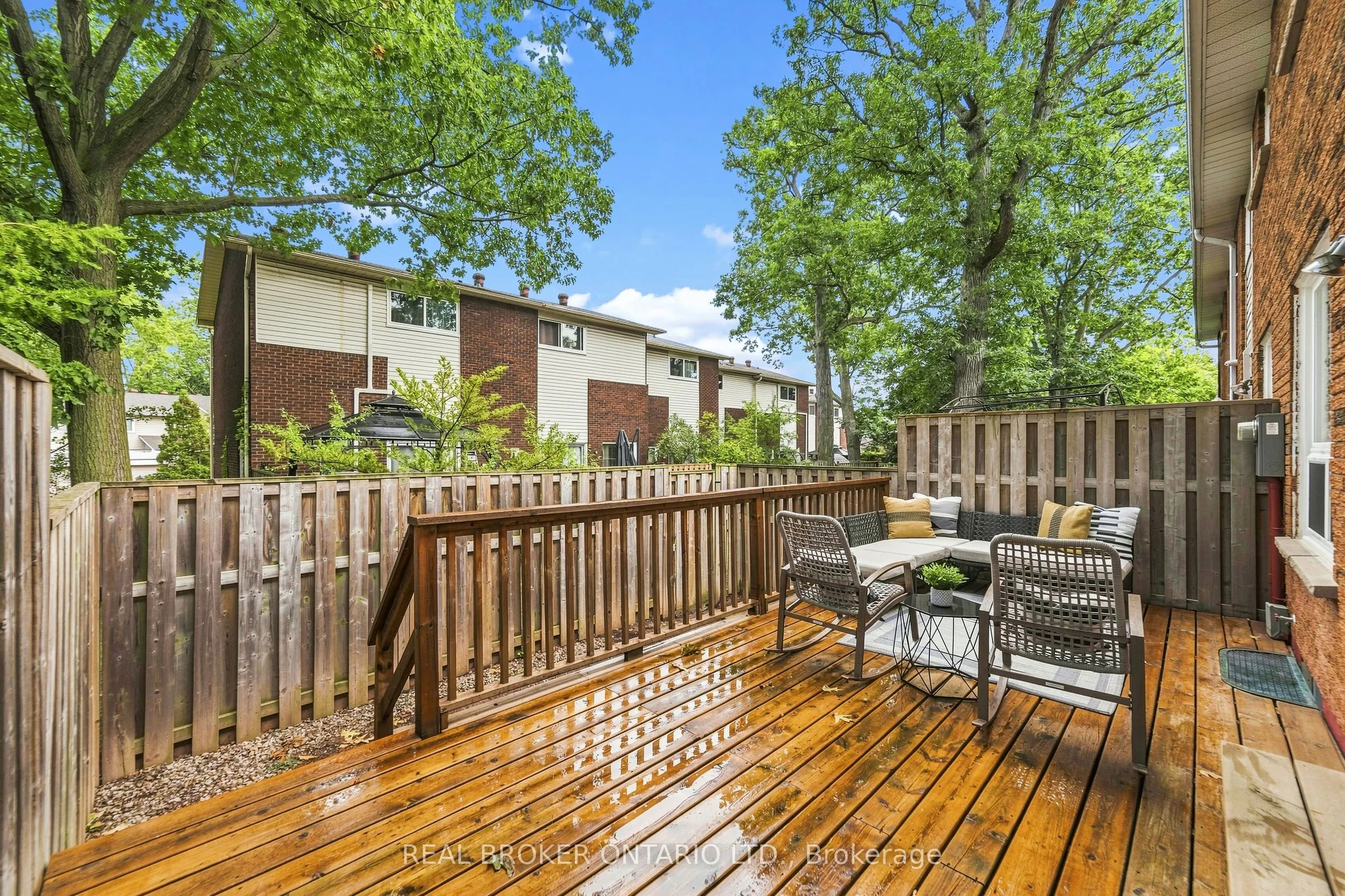 1270 Gainsborough Drive #61