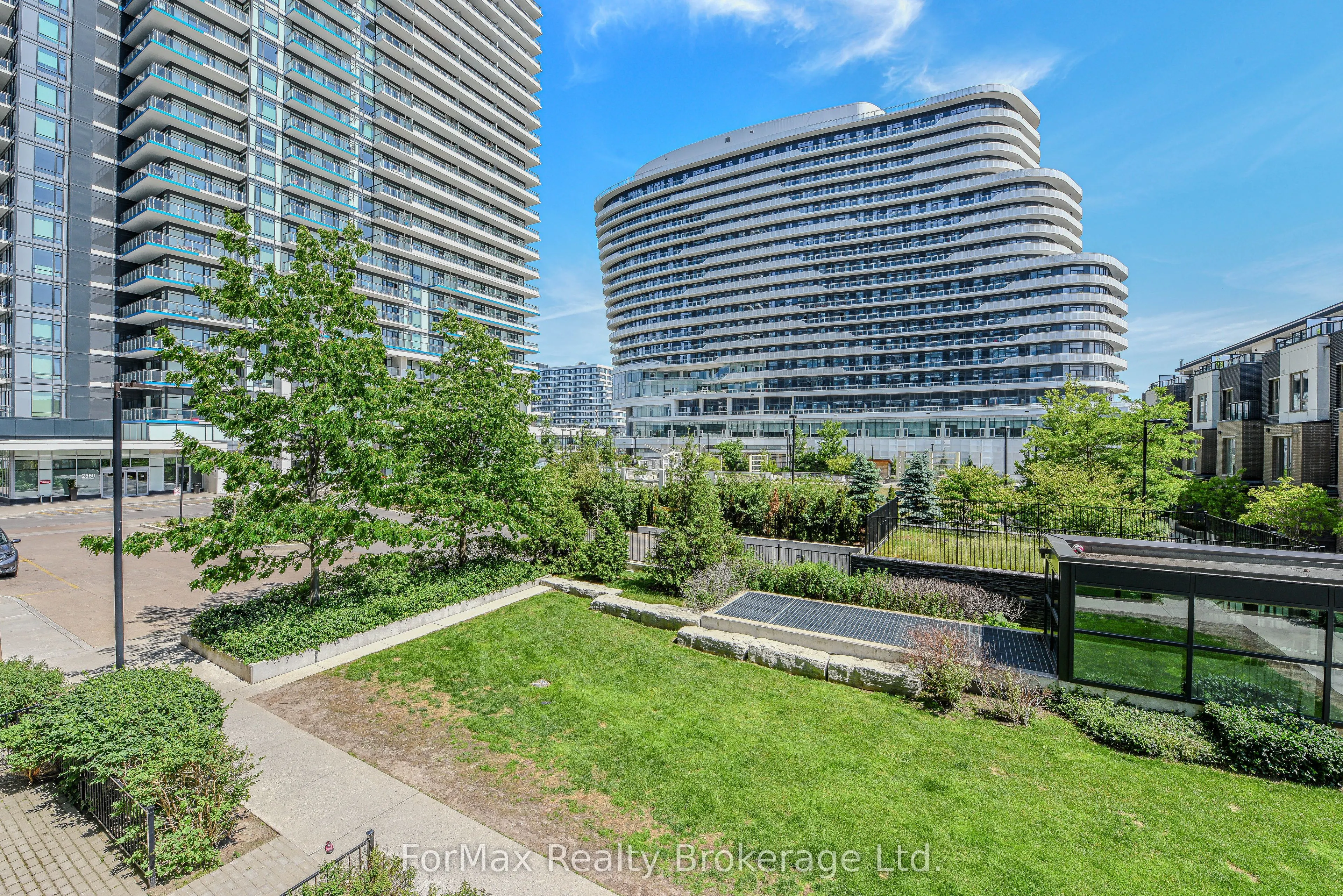 2560 Eglinton Avenue #103