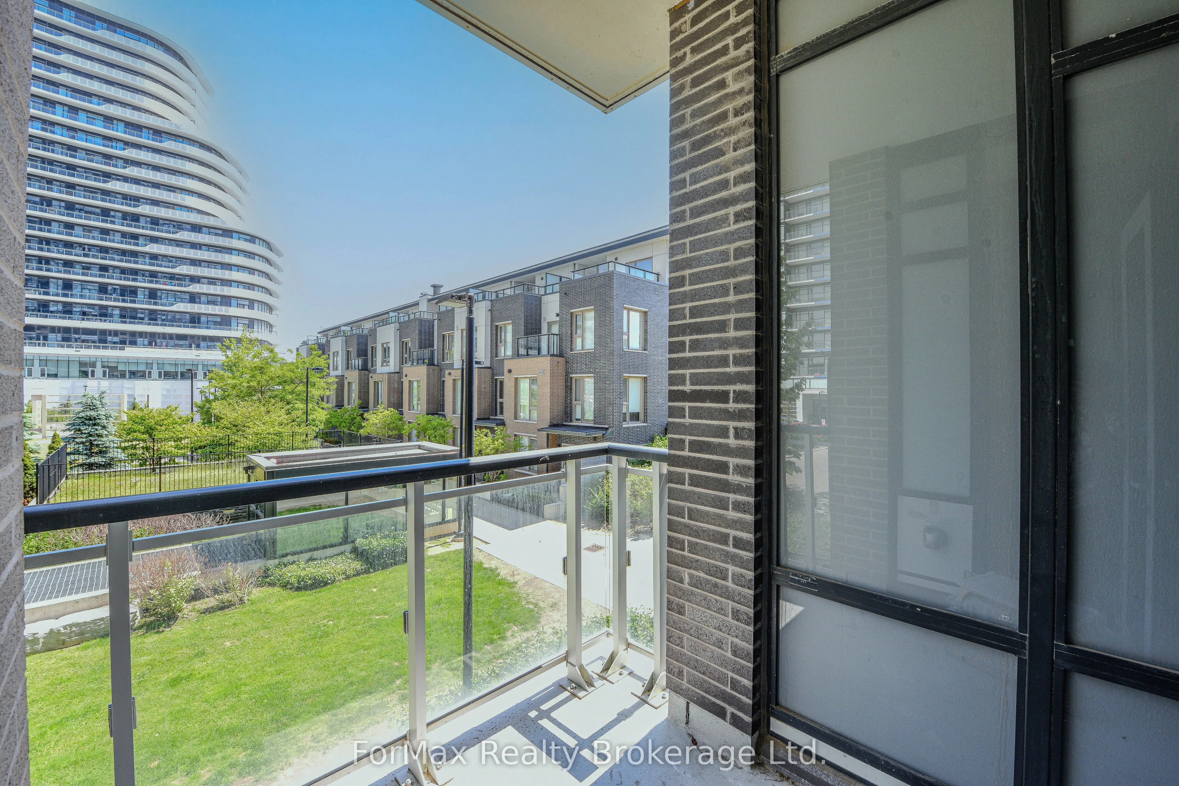 2560 Eglinton Avenue #103