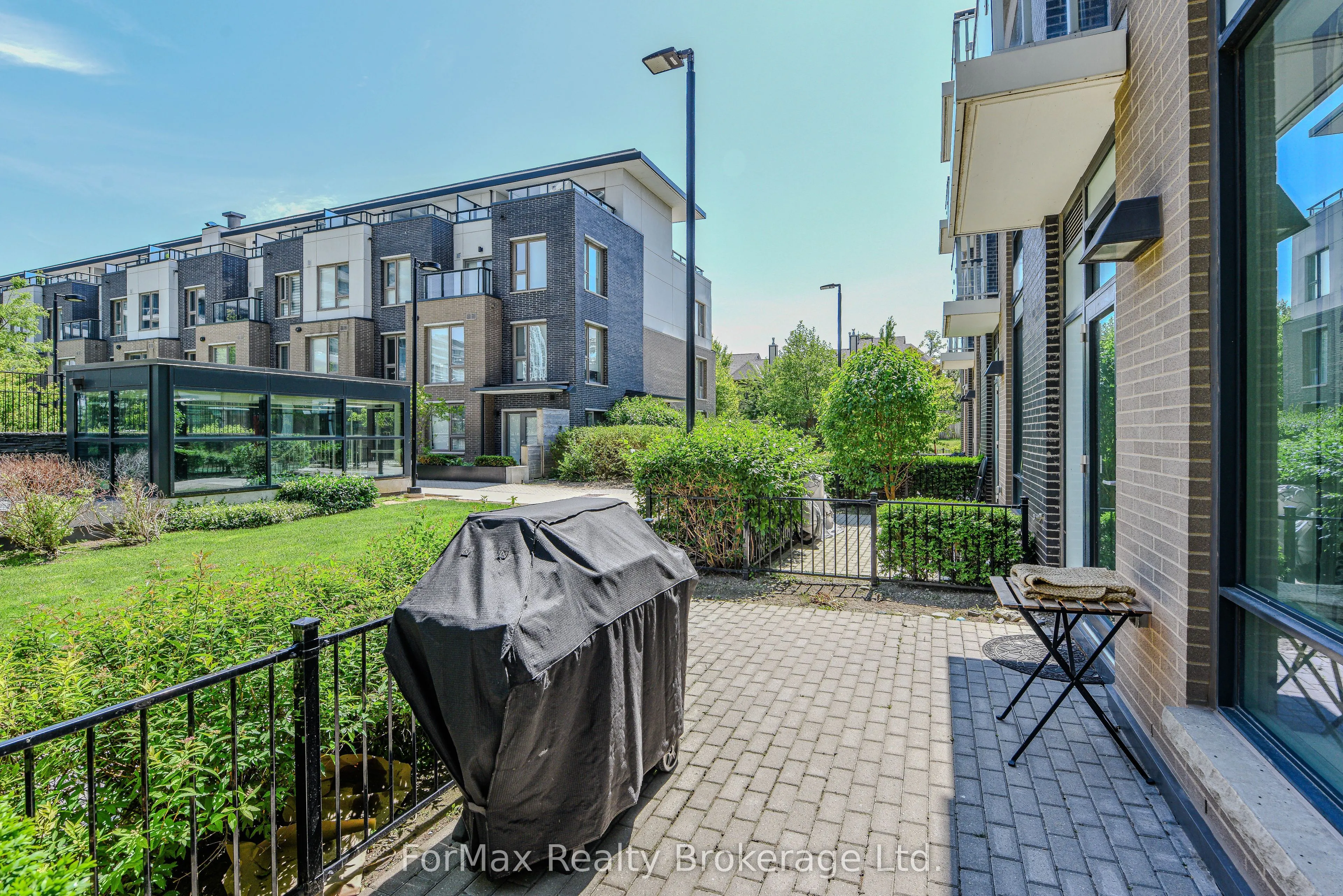 2560 Eglinton Avenue #103