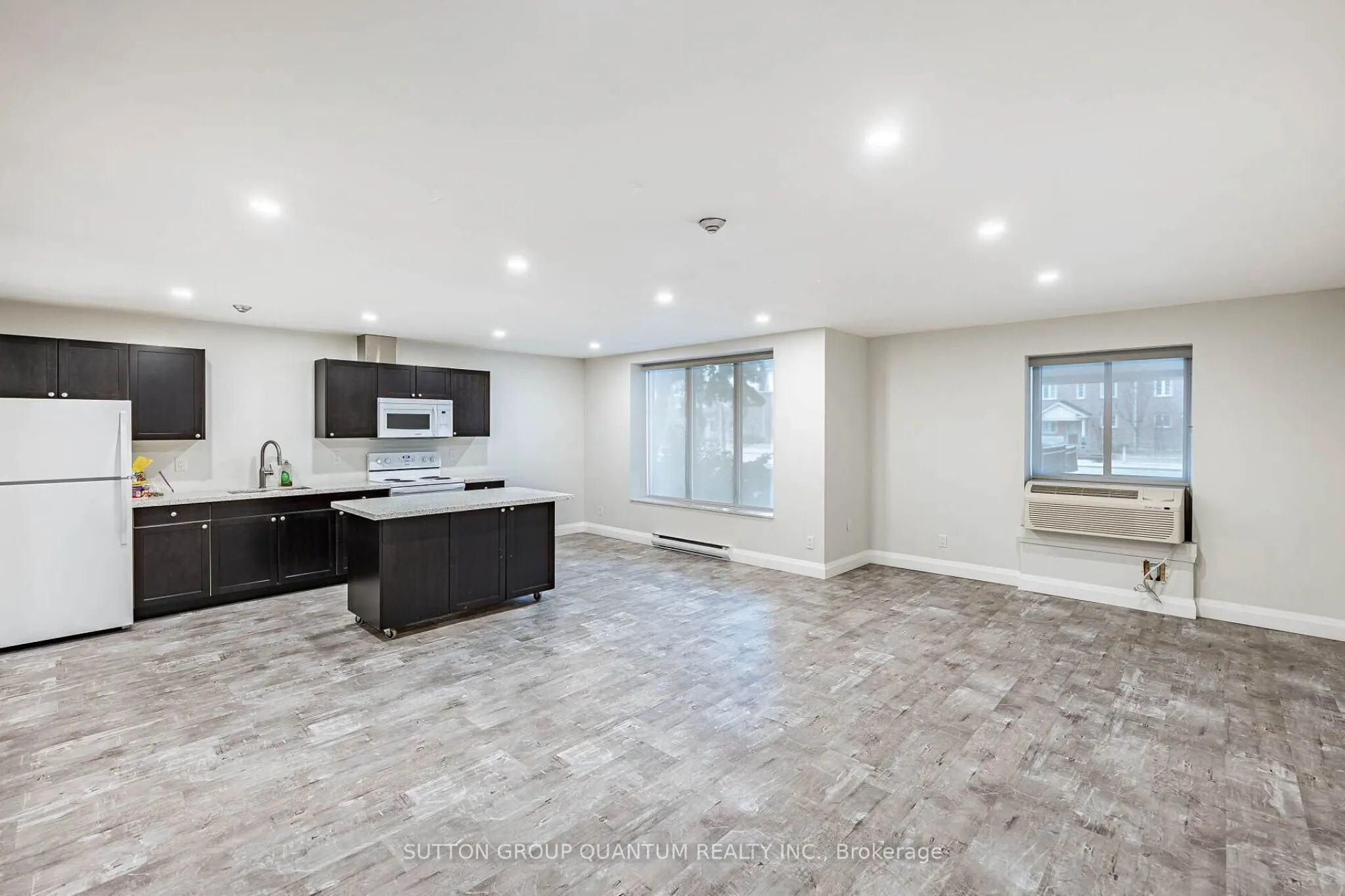 6720 Glen Erin Drive #G-12