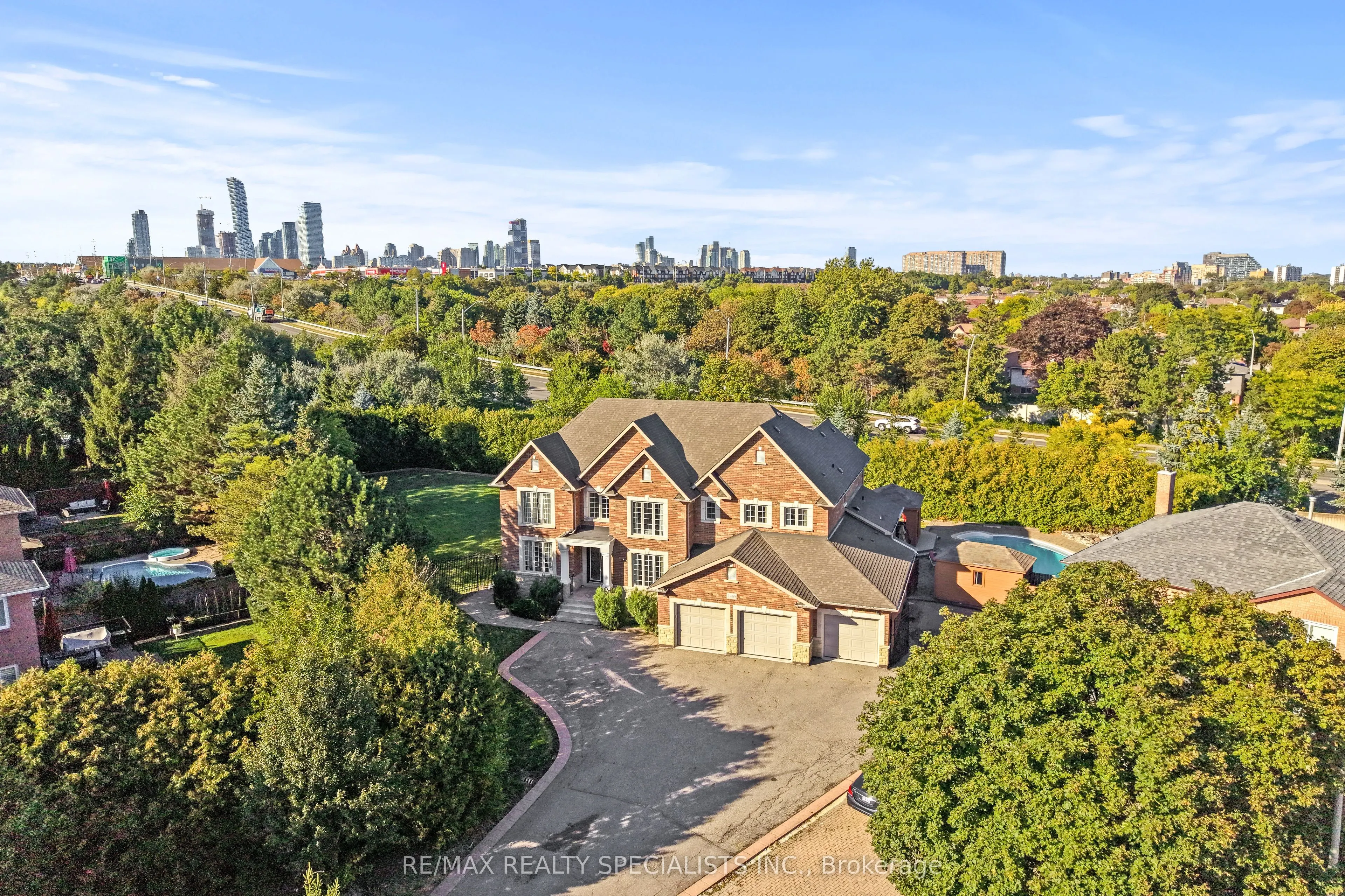 2489 Olinda Court