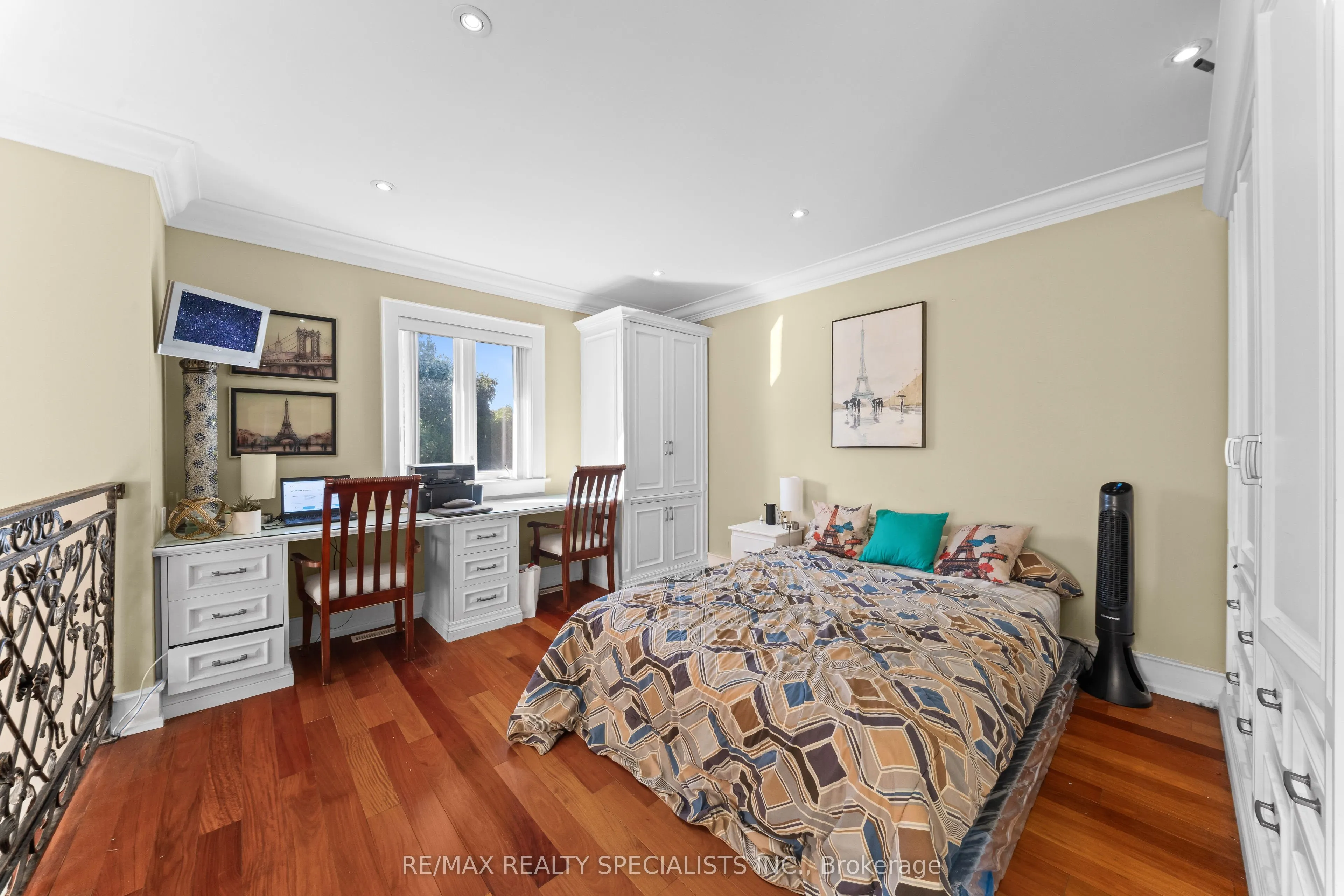 2489 Olinda Court