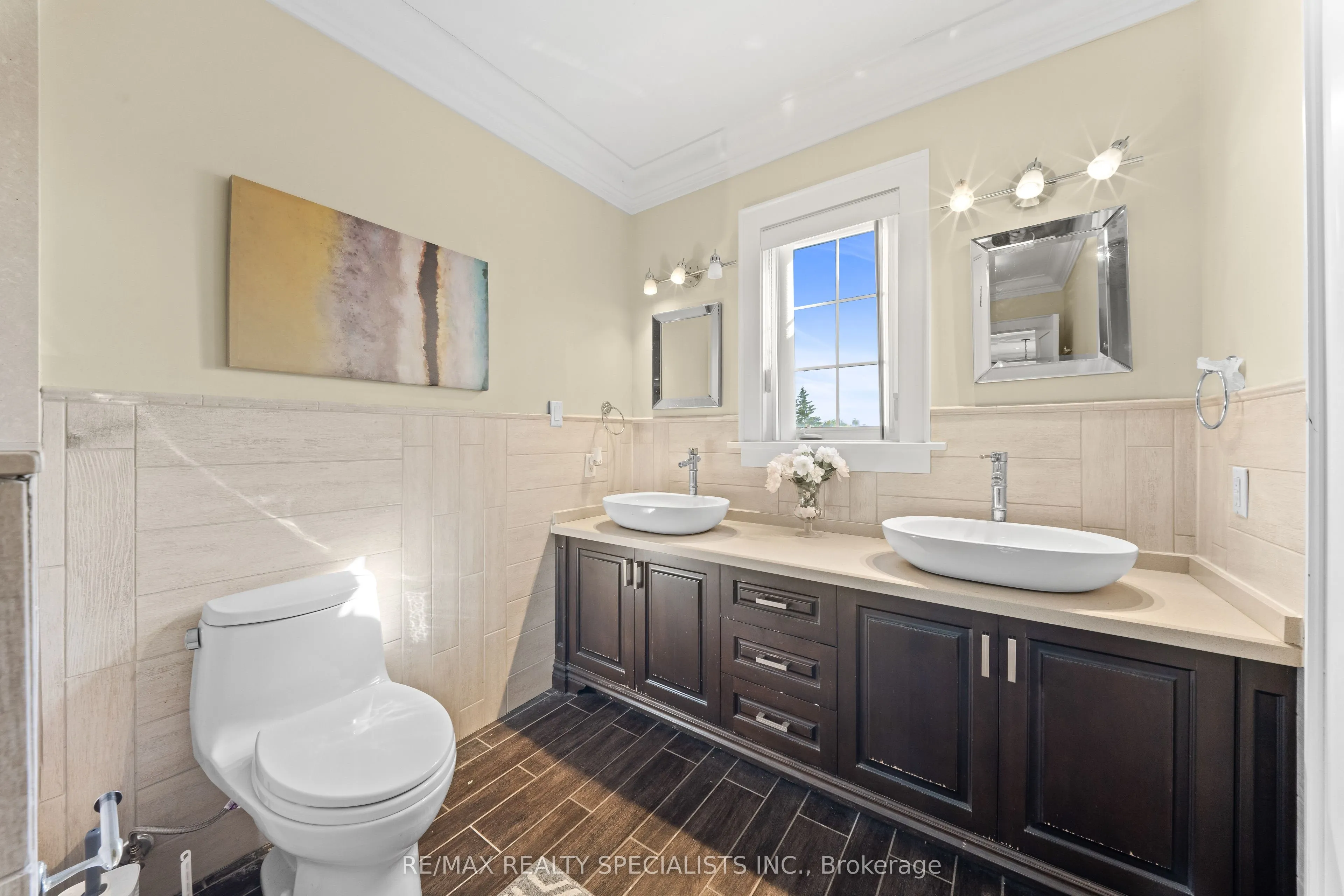 2489 Olinda Court