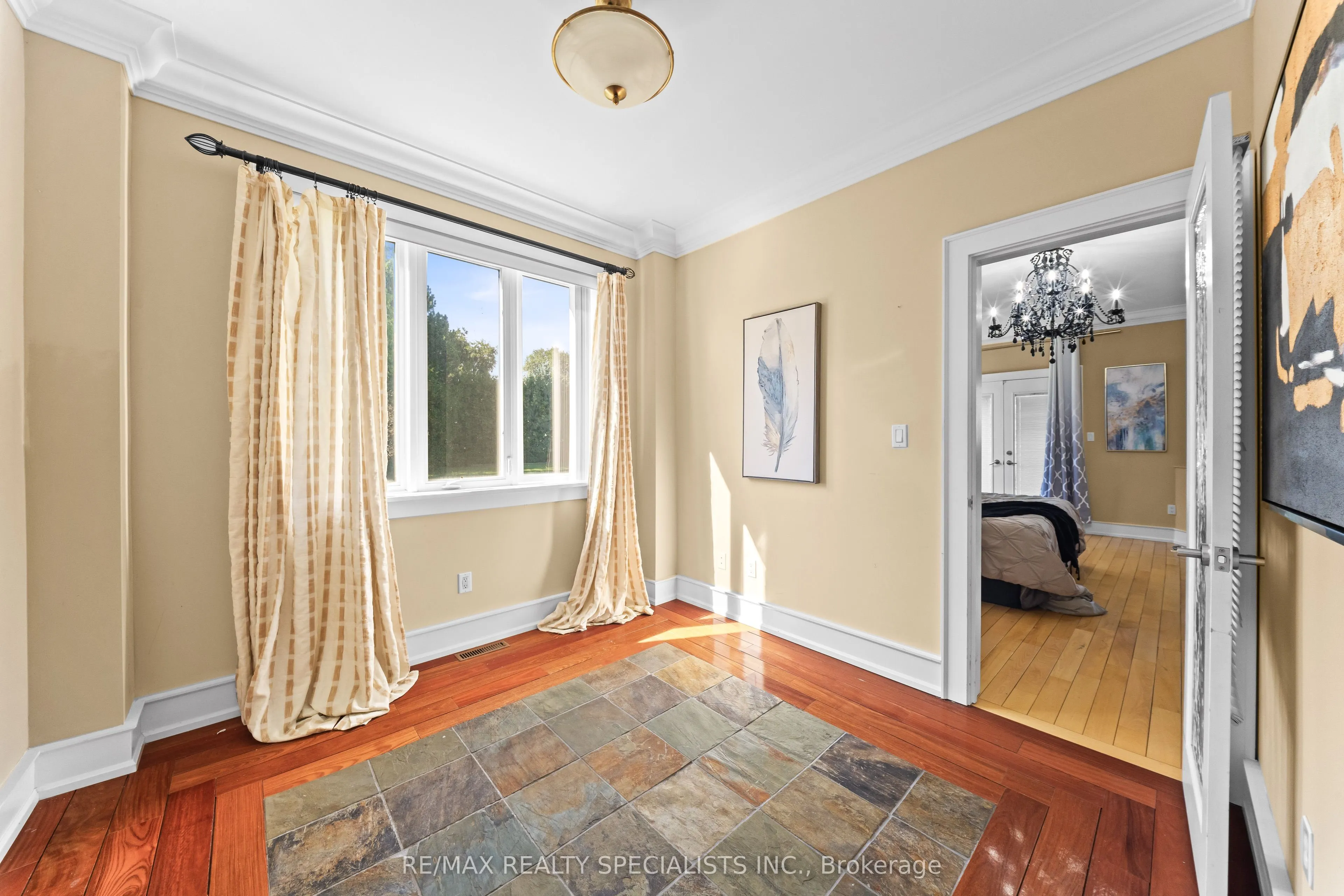 2489 Olinda Court