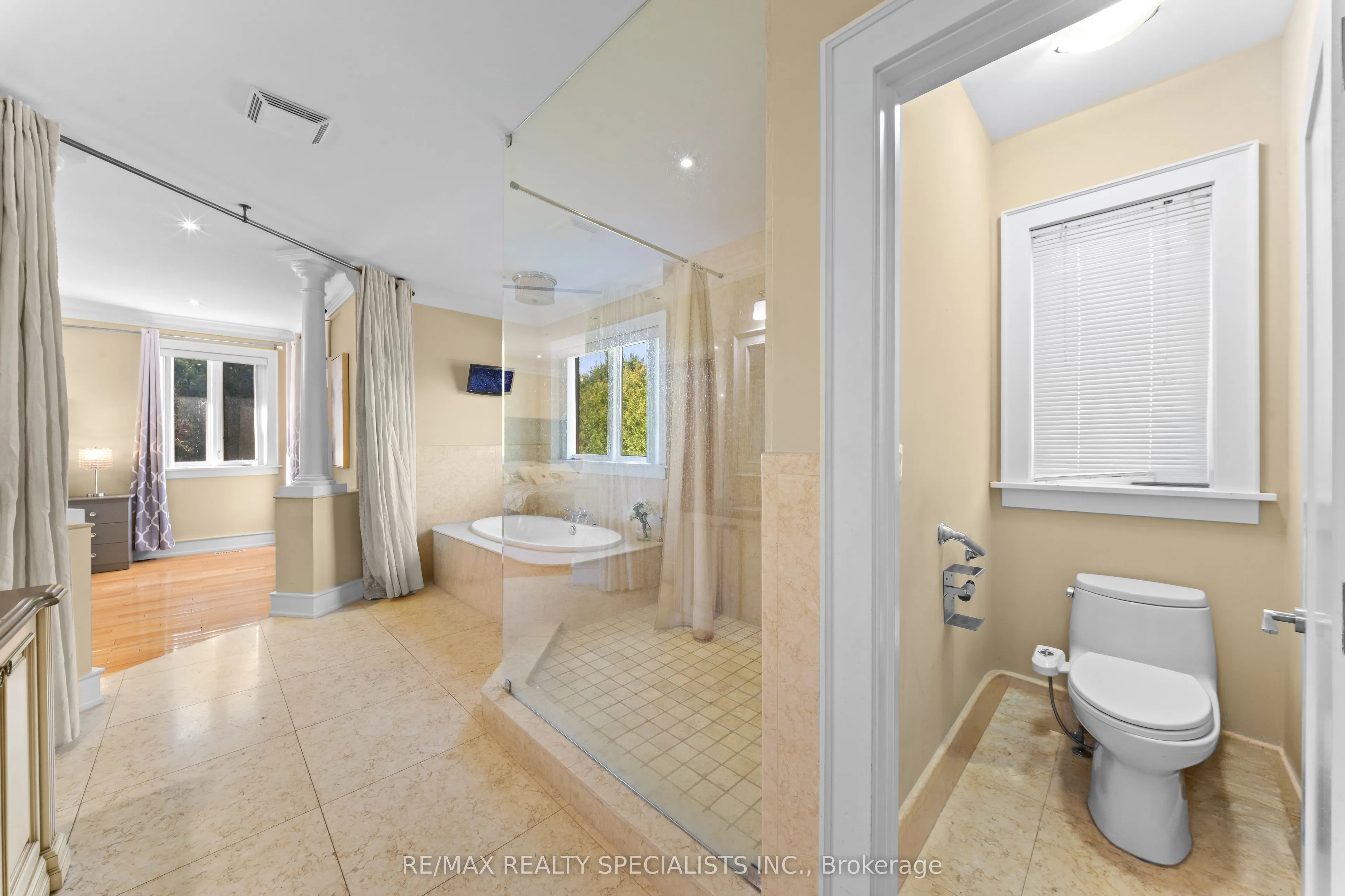 2489 Olinda Court
