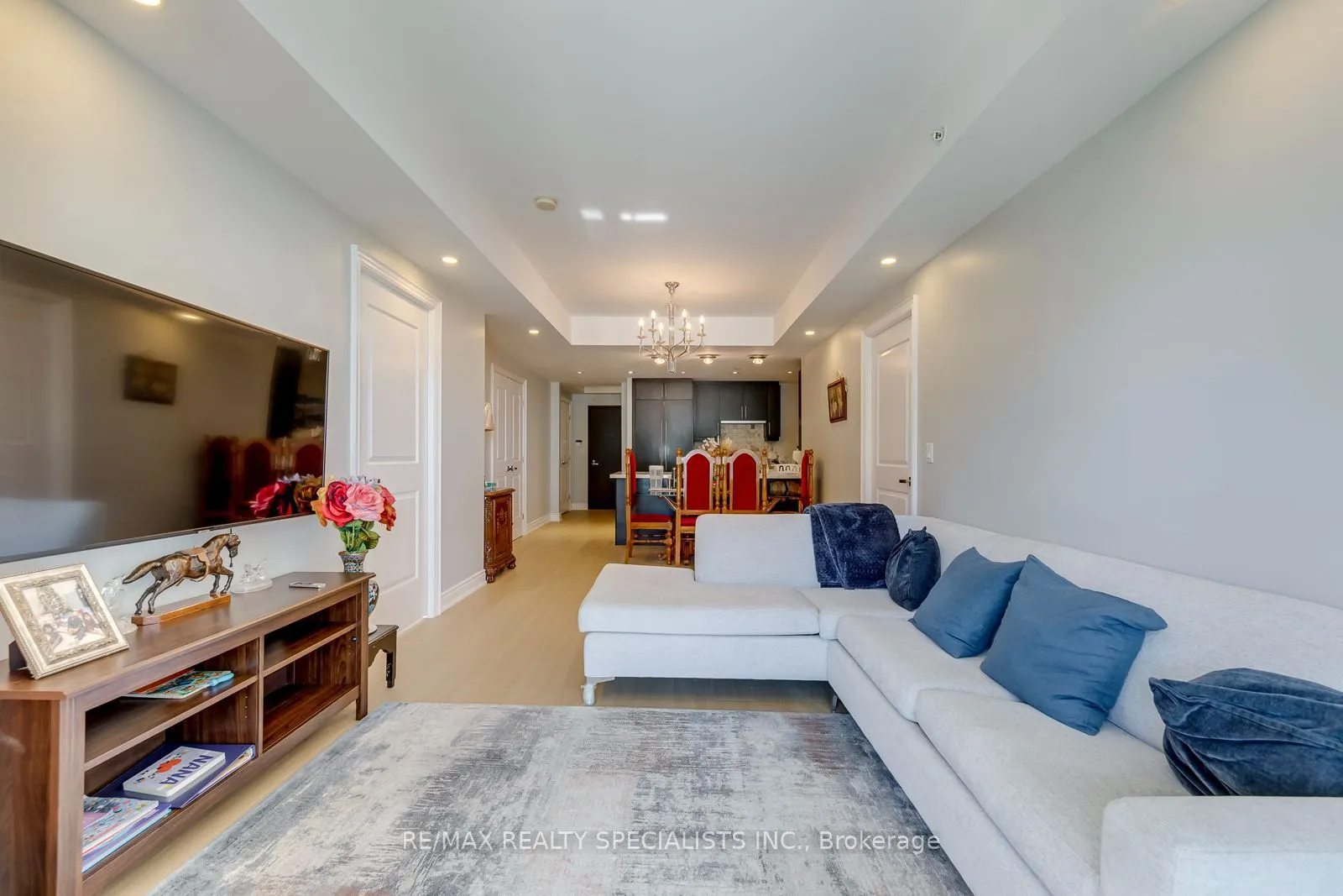 3500 Lakeshore Road W #316