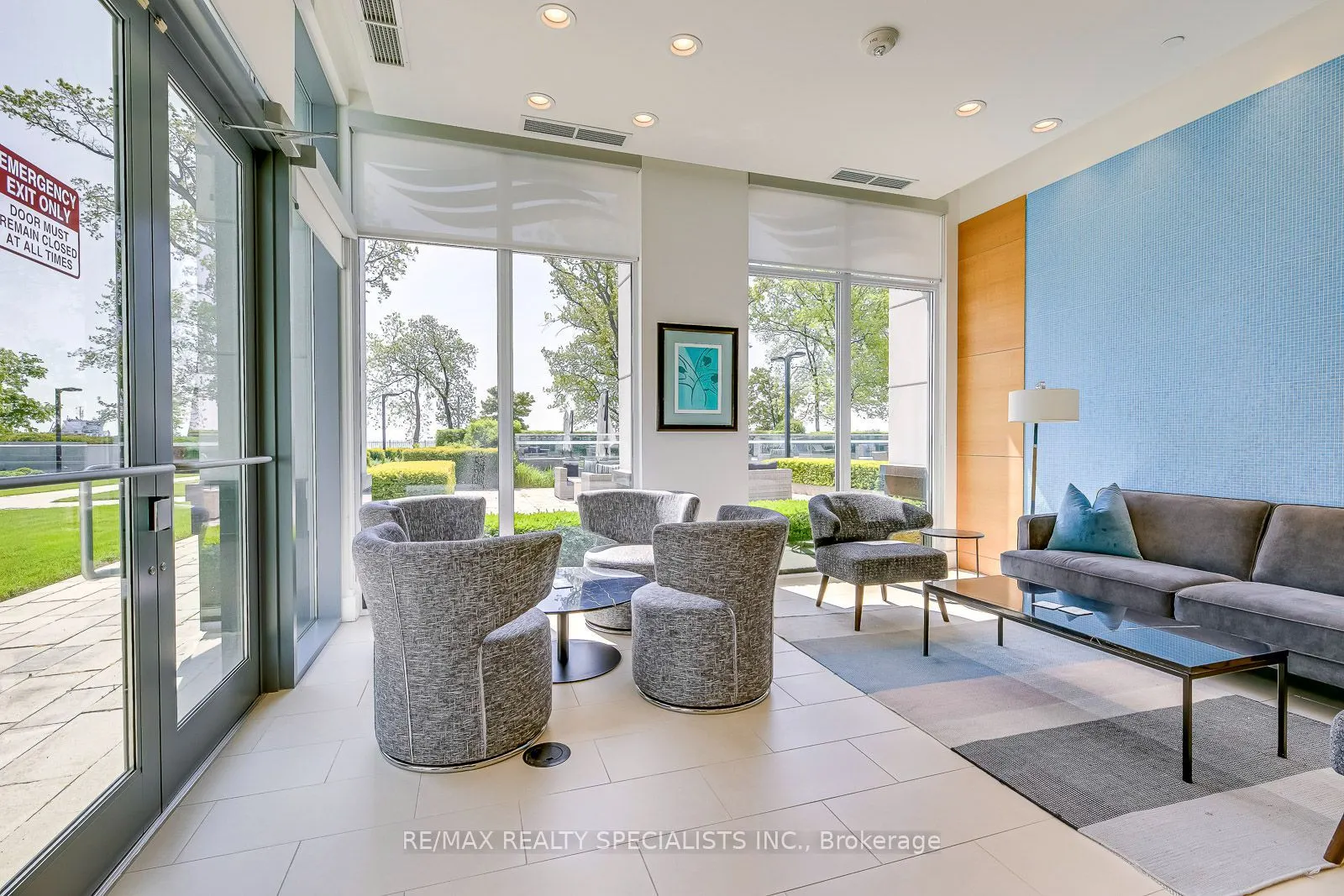 3500 Lakeshore Road W #316