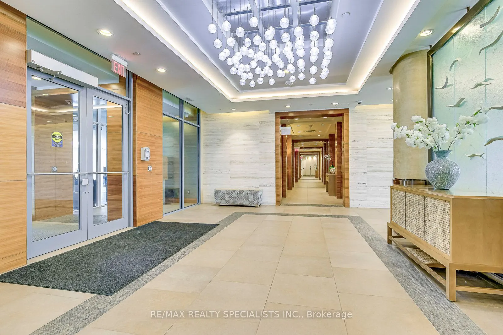 3500 Lakeshore Road W #316