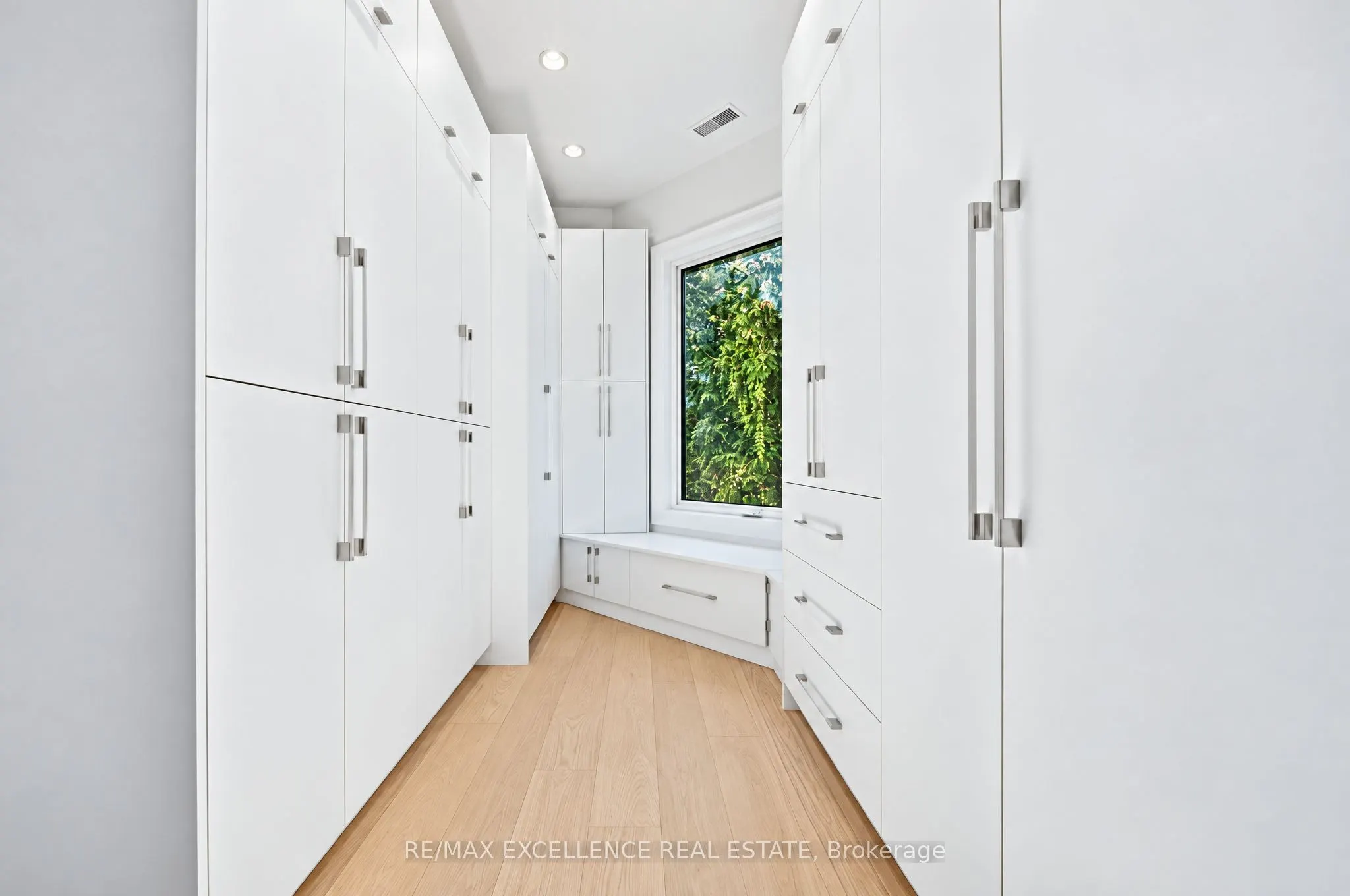 1618 Dogwood Trail