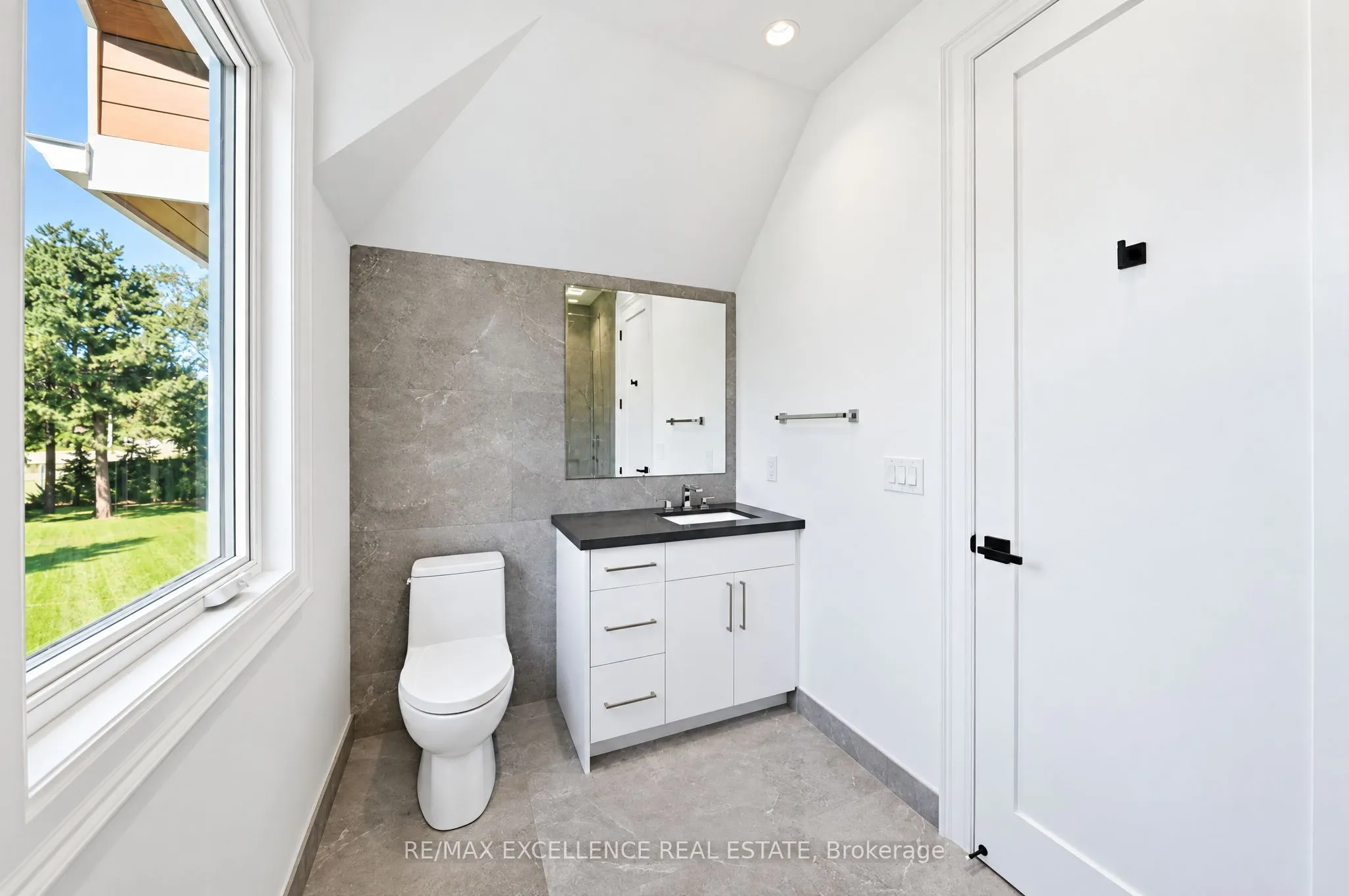 1618 Dogwood Trail