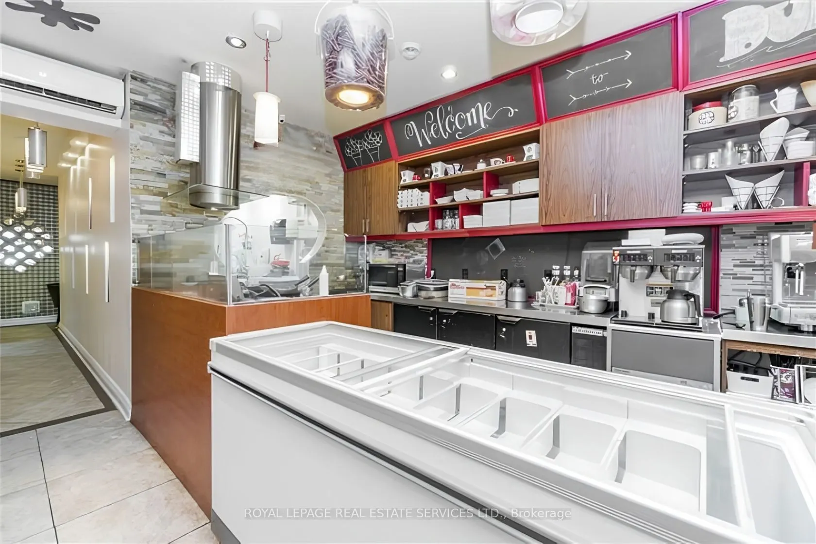 241-243 Lakeshore Road E