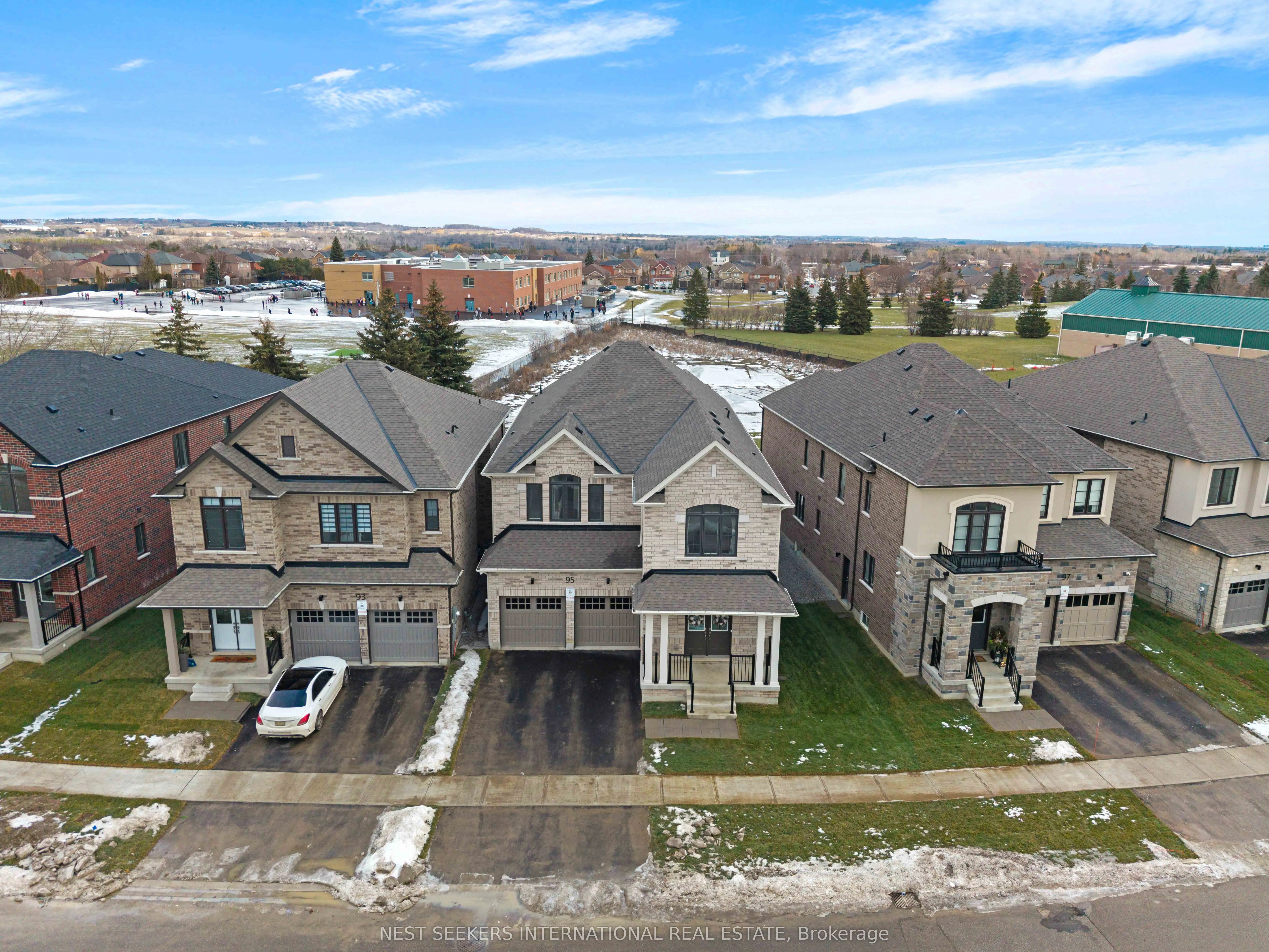 95 Pembrook Street