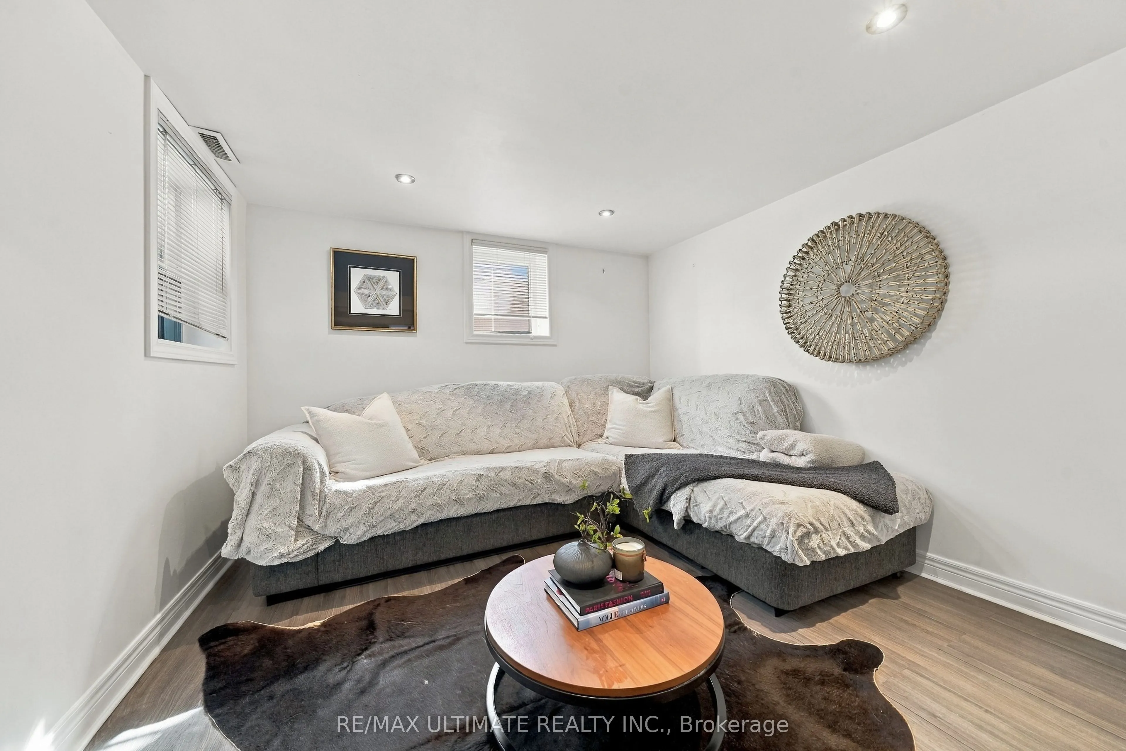 372 Blackthorn Avenue