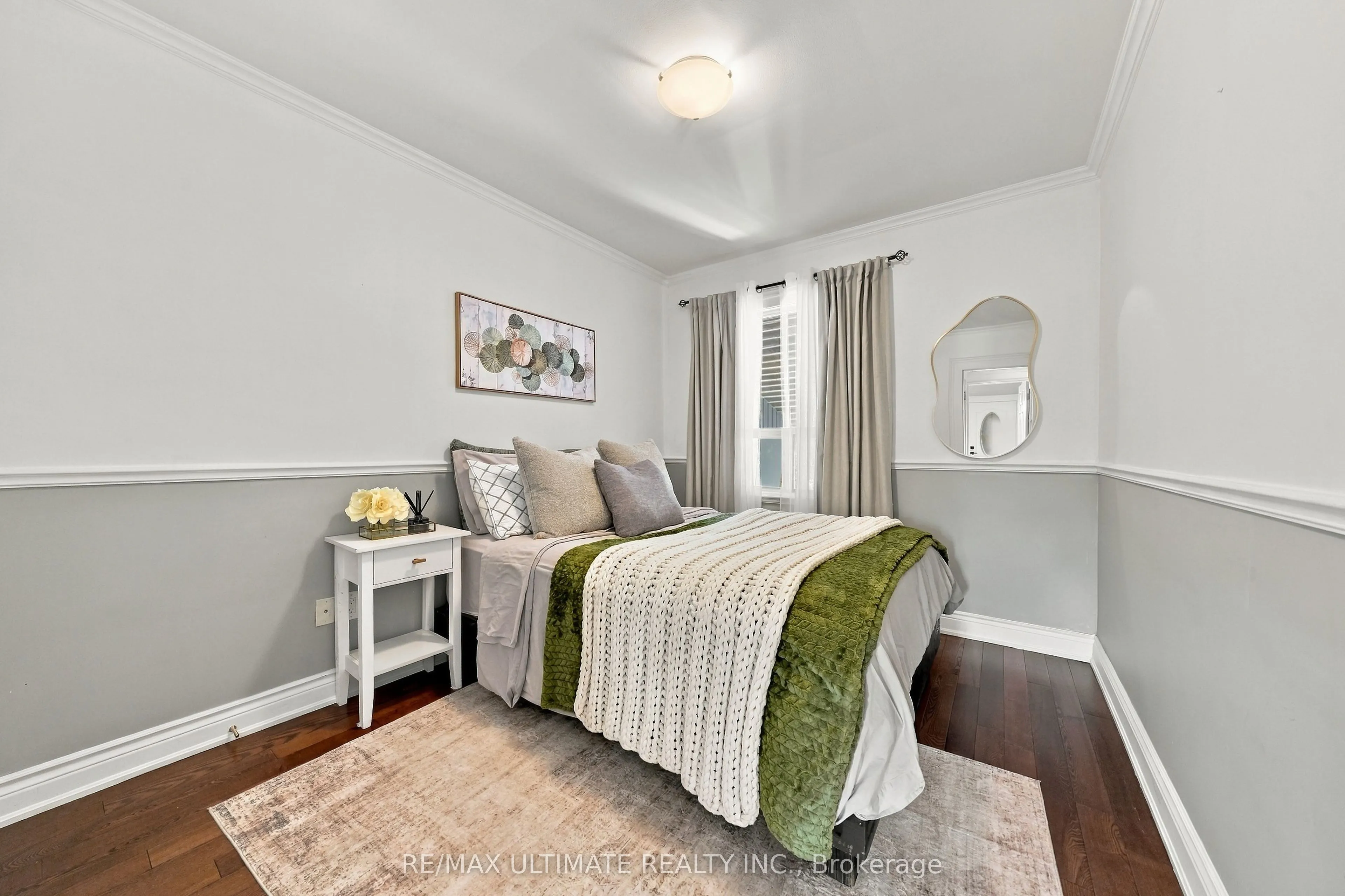 372 Blackthorn Avenue
