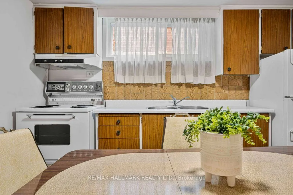 12 Tammy Lane