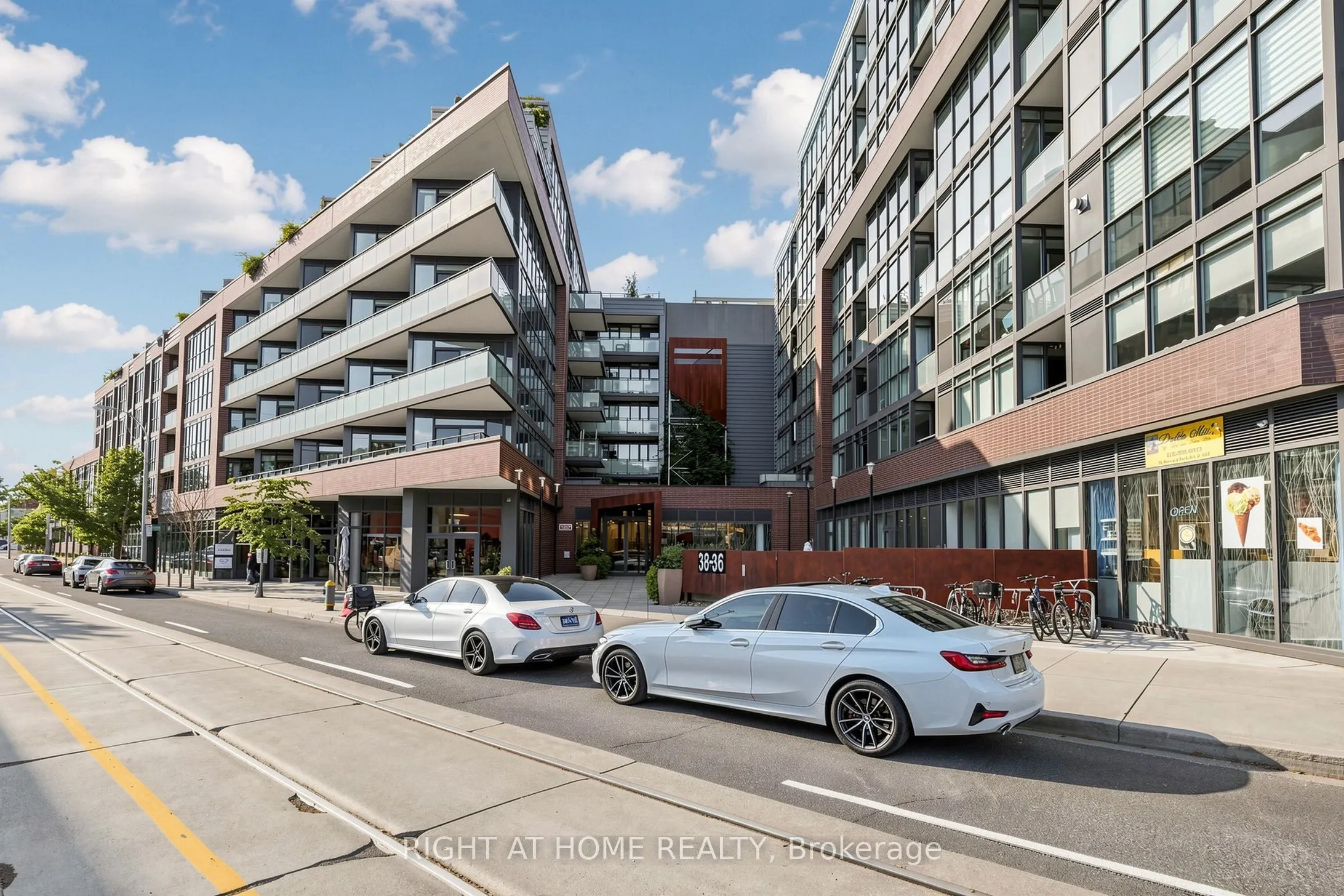 36 Howard Park Avenue #307