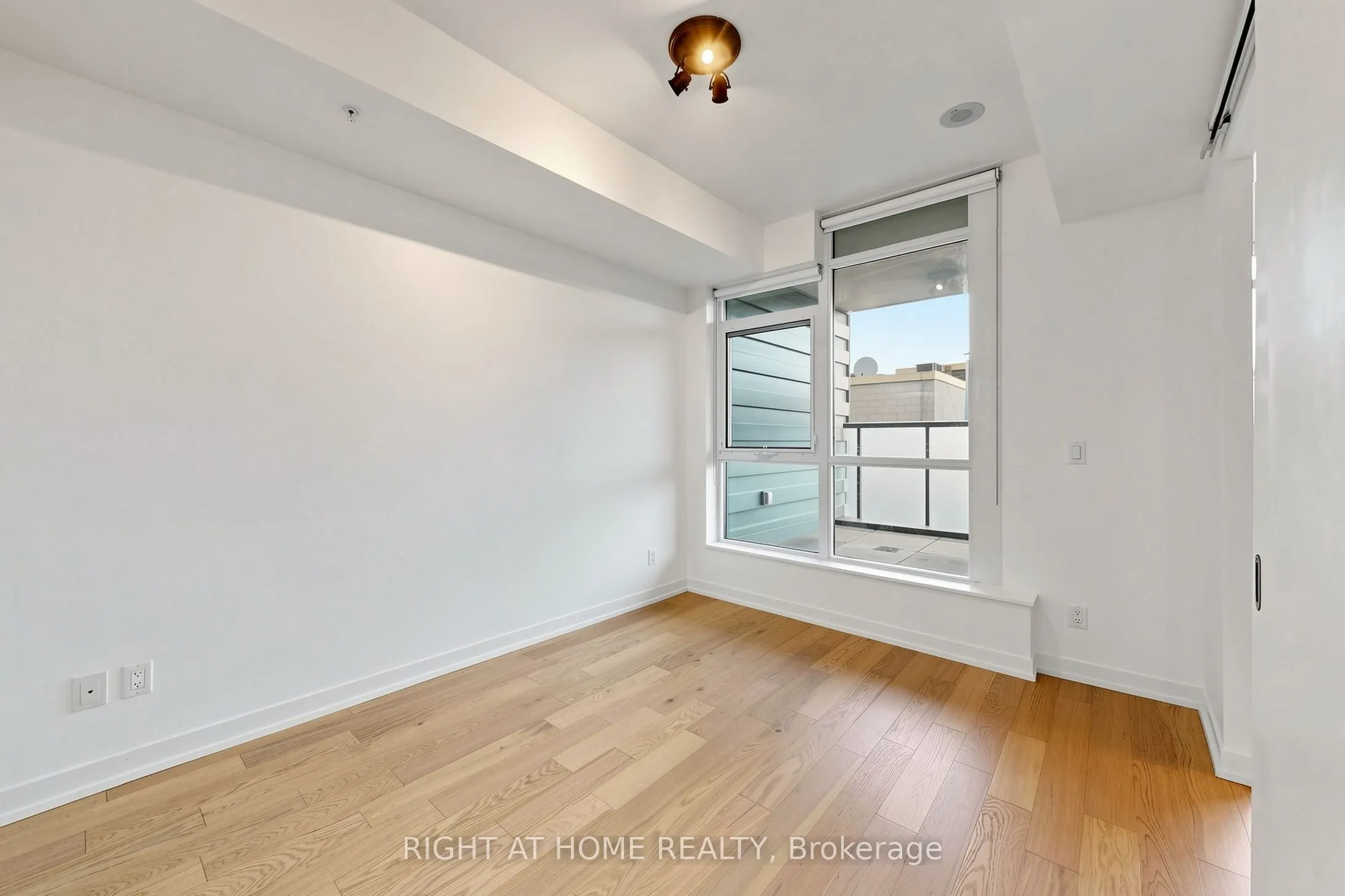 36 Howard Park Avenue #307