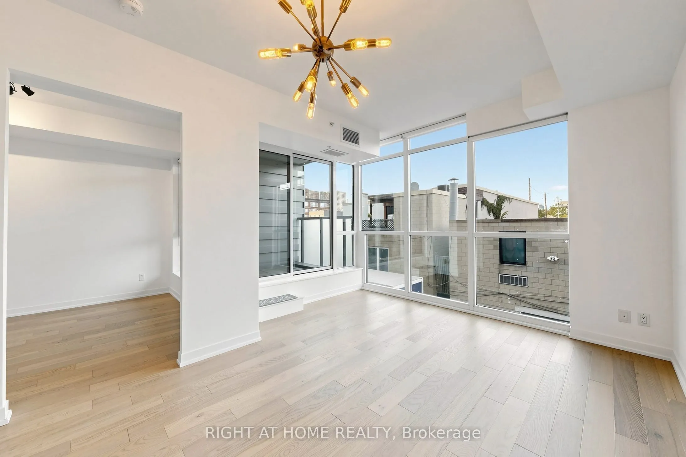 36 Howard Park Avenue #307