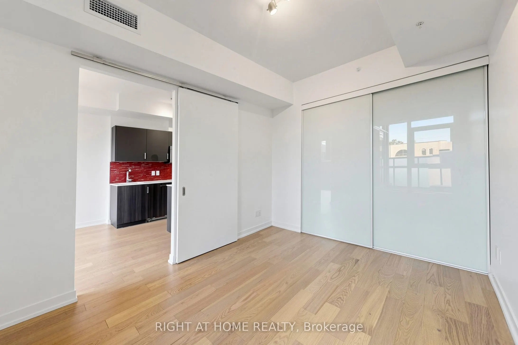 36 Howard Park Avenue #307