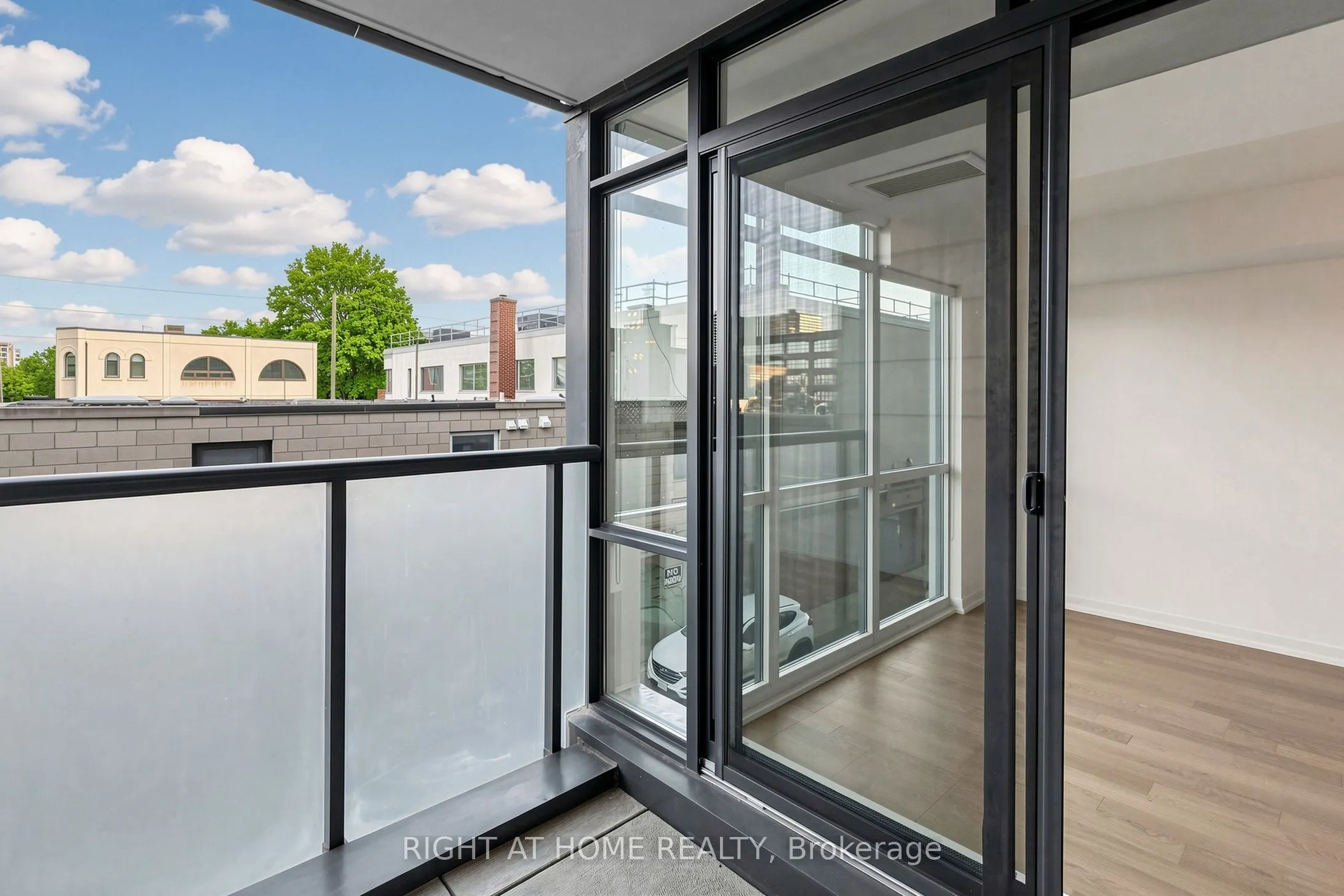 36 Howard Park Avenue #307