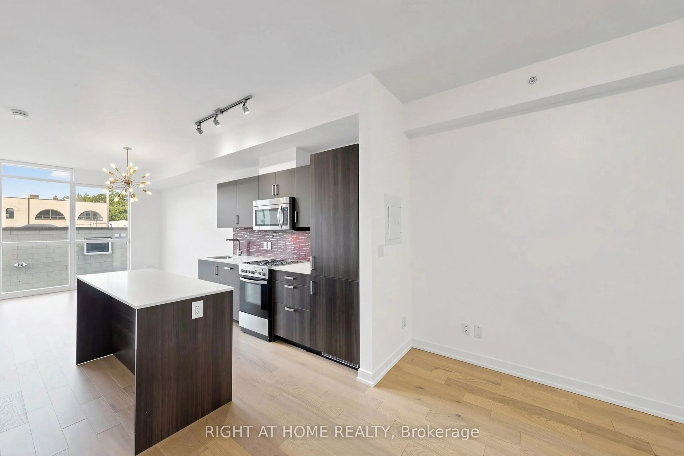 36 Howard Park Avenue #307