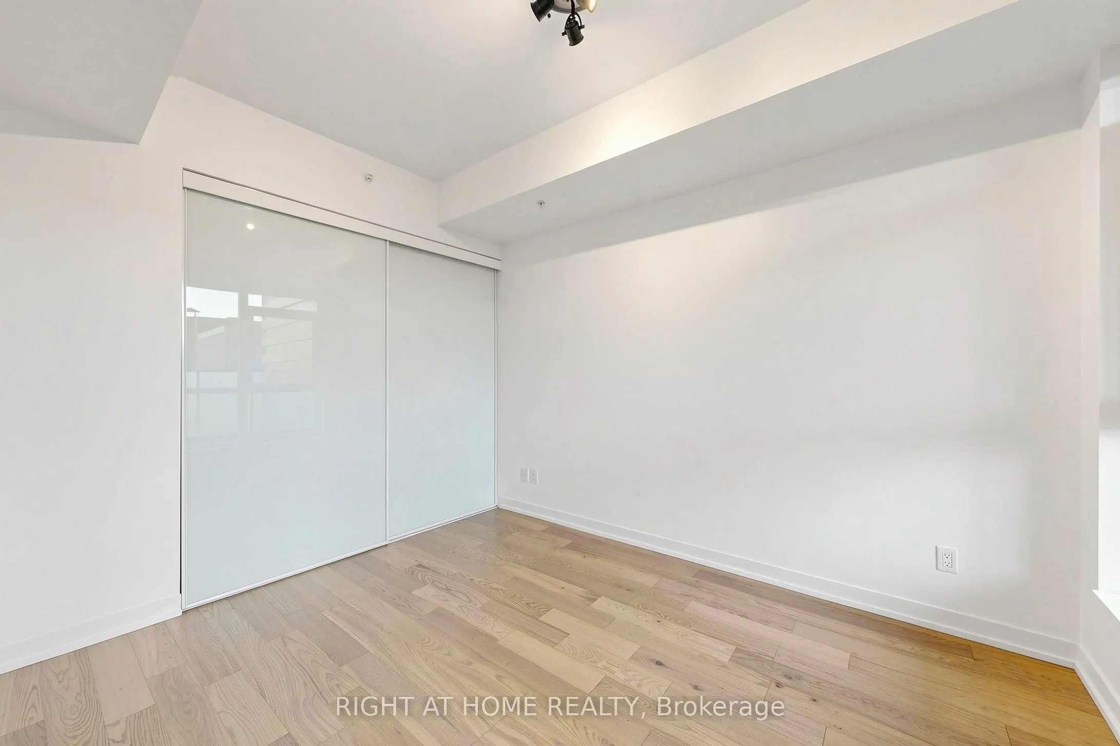 36 Howard Park Avenue #307
