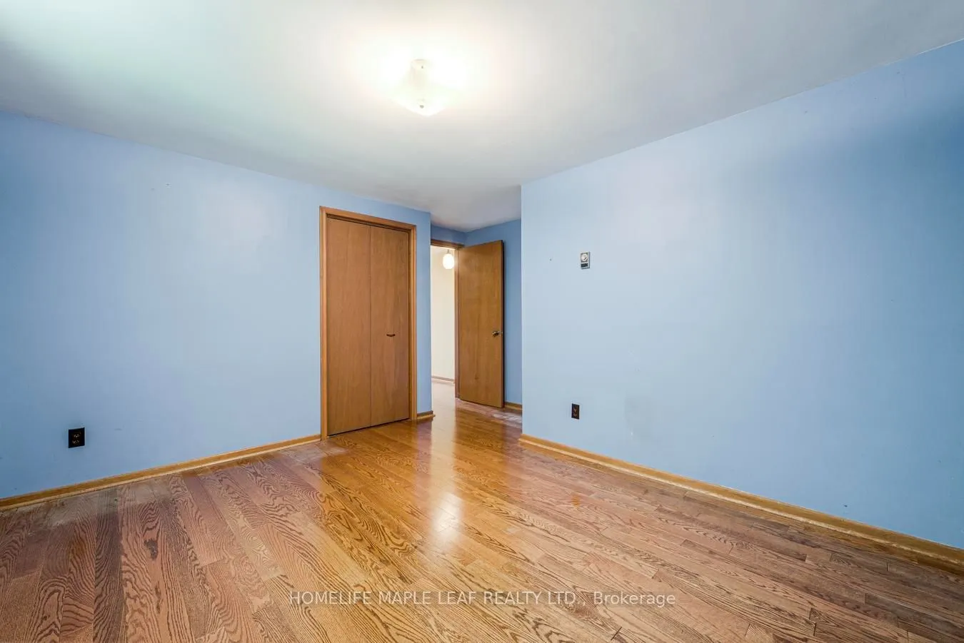 7687 Appleby Line