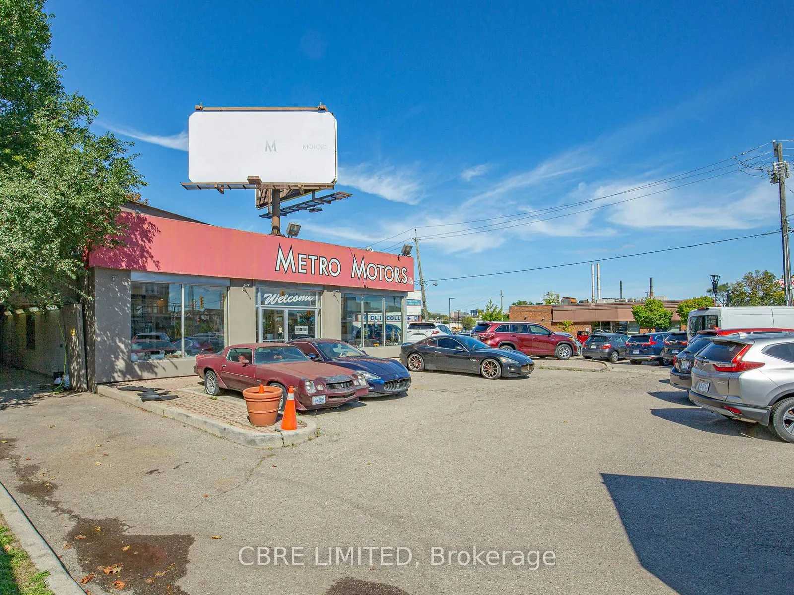 2310 Sheppard Avenue W